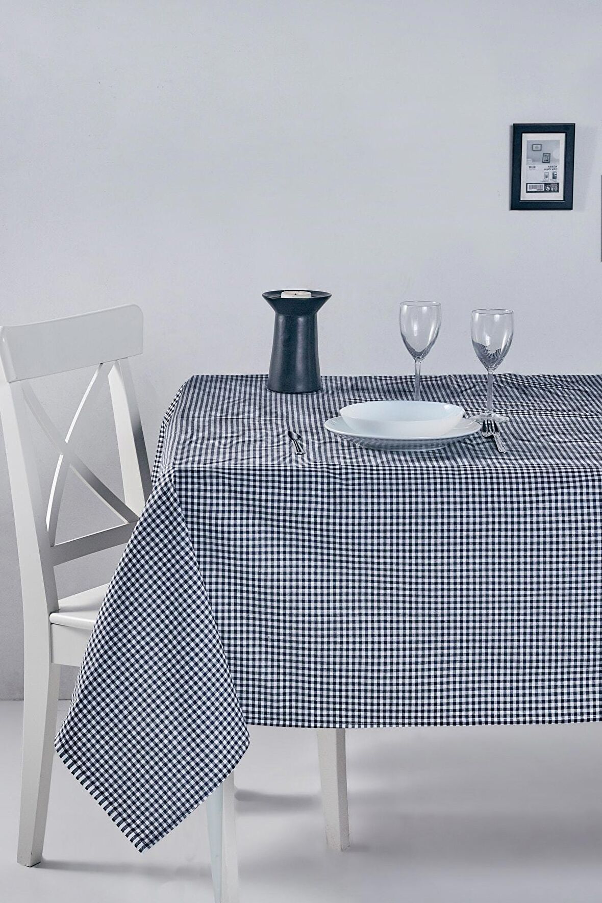 Pötikareli Masa Örtüsü Siyah 170x220 Cm