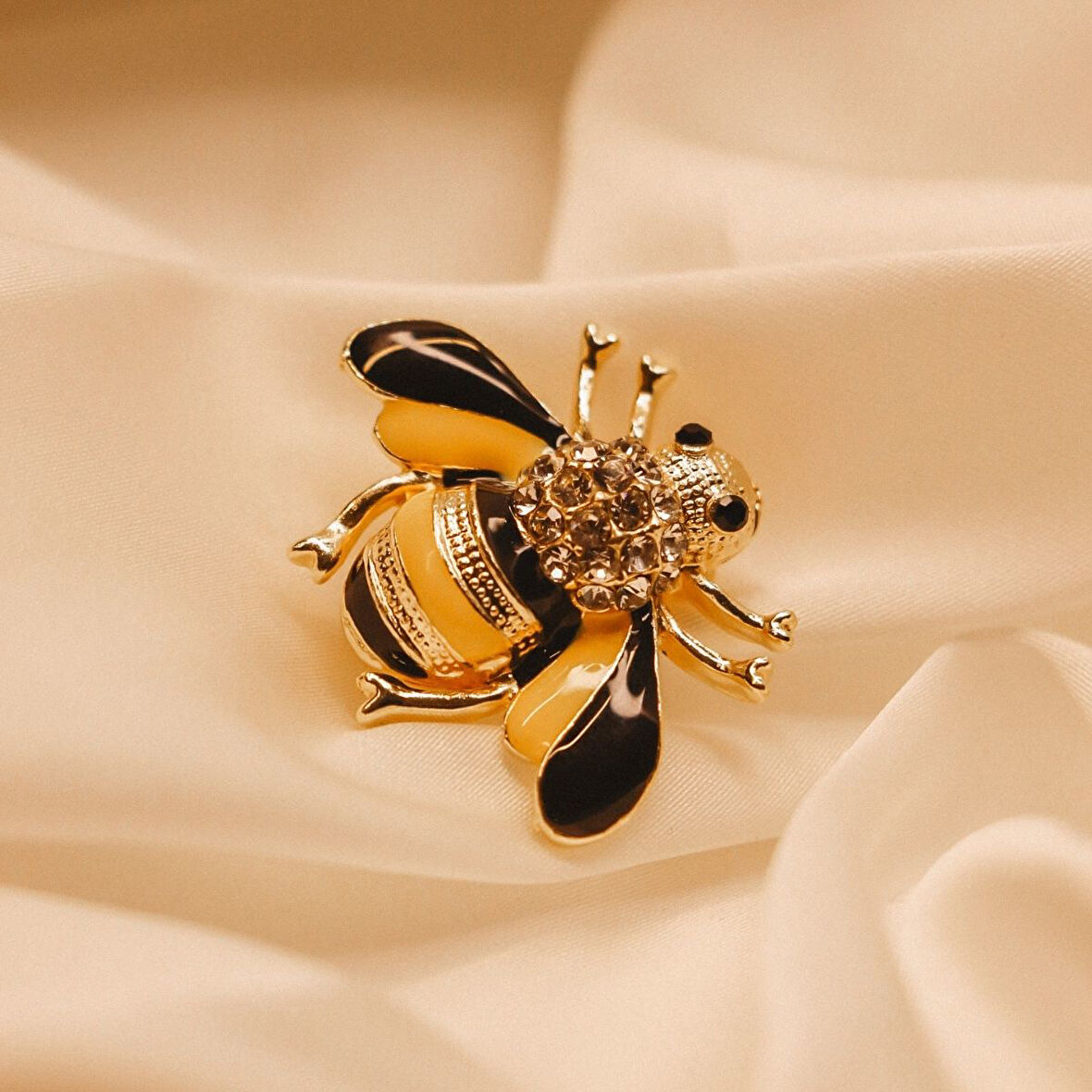 Aqua di Polo 1987 Kadın Sarı Renkli Arı Broş WTJG007001