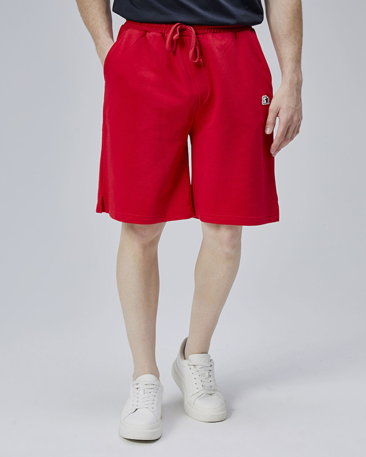 ASHER Kırmızı Yırtmaçlı Patchli Rahat Kalıp Erkek Örme Şort