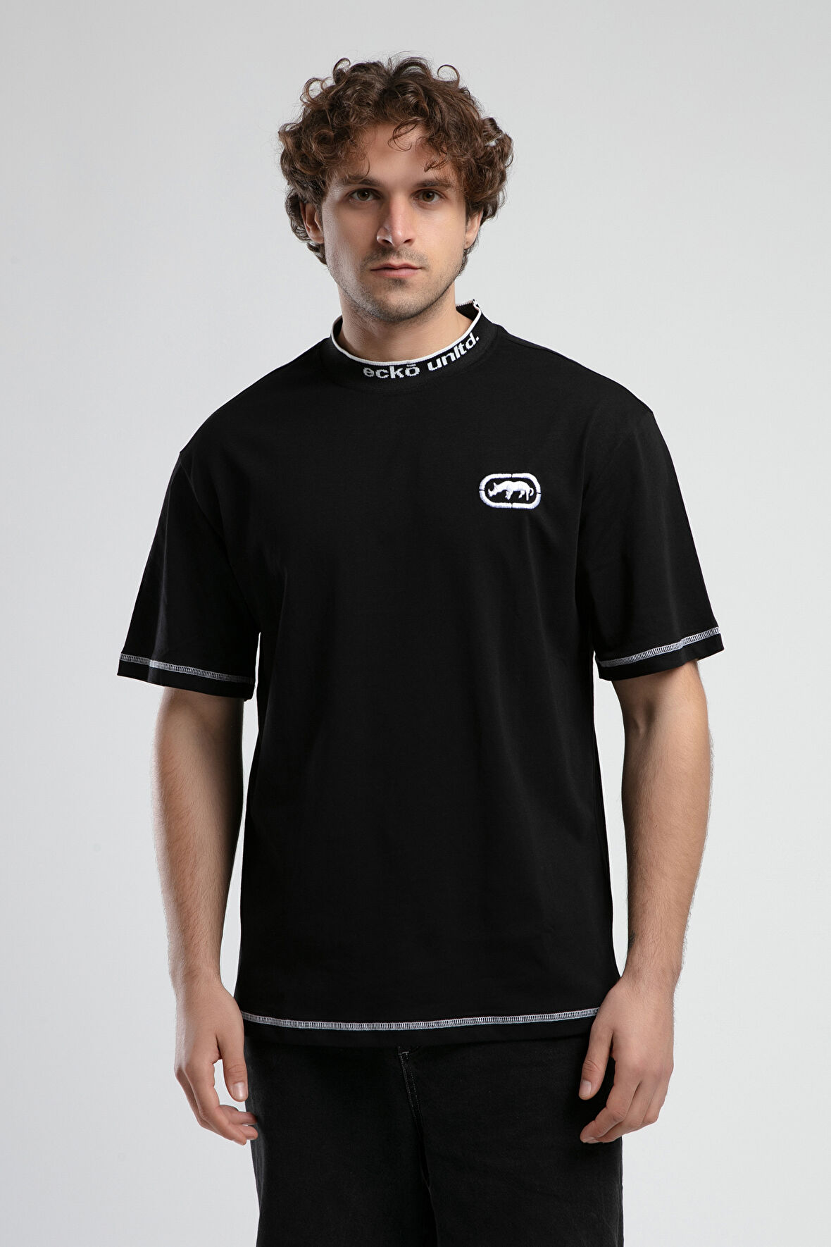 ROCKAWAY Siyah Bisiklet Yaka Nakışlı Oversize Erkek Tshirt
