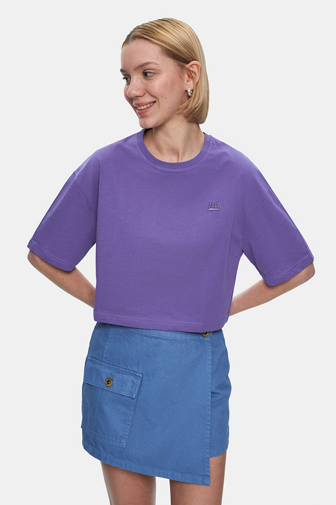 INDIANA Mor Bisiklet Yaka Crop Baskılı Loose Fit Kadın Tshirt