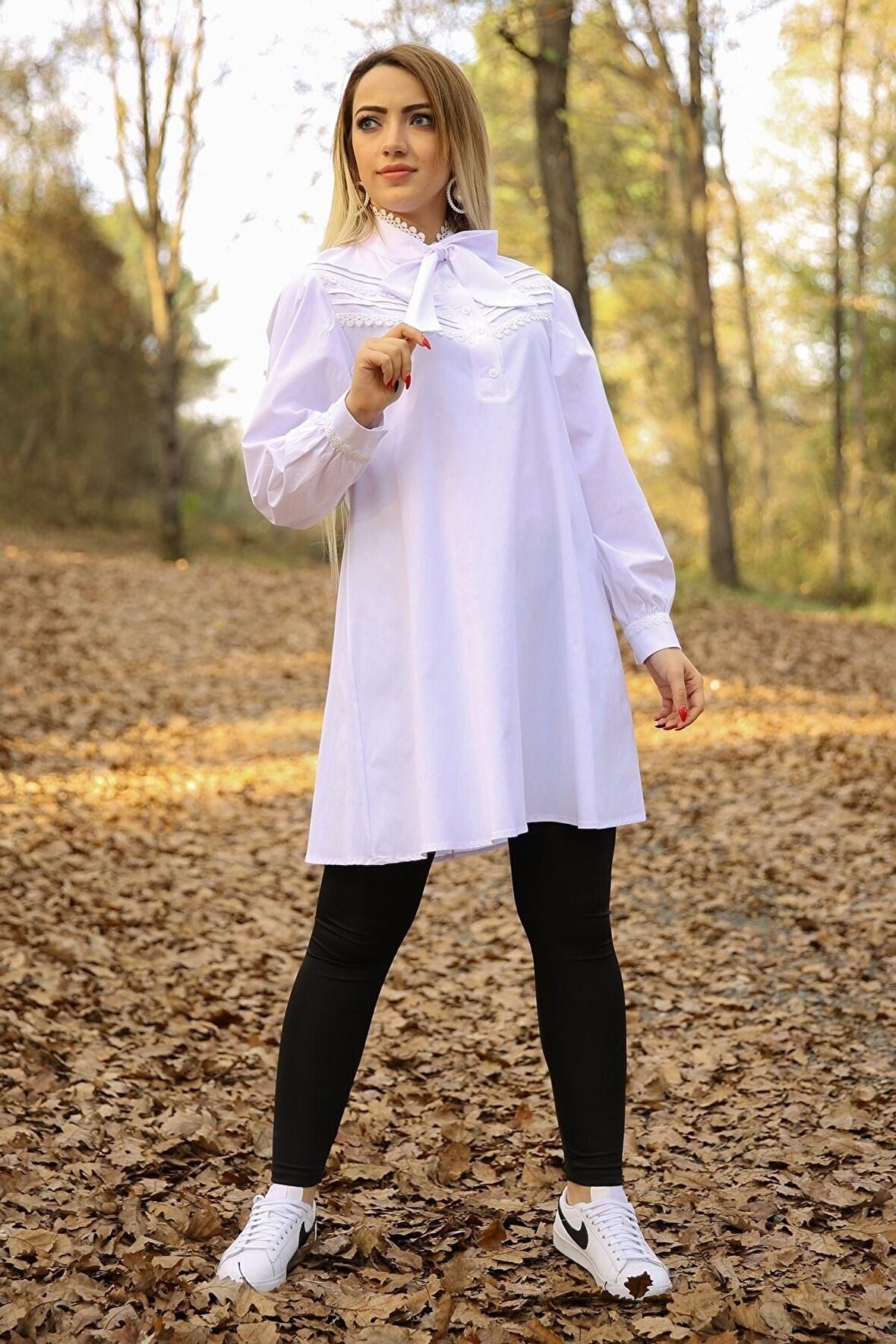 Kadın Fular Yaka Dantel Detaylı Salaş Poplin Tunik 4063/90