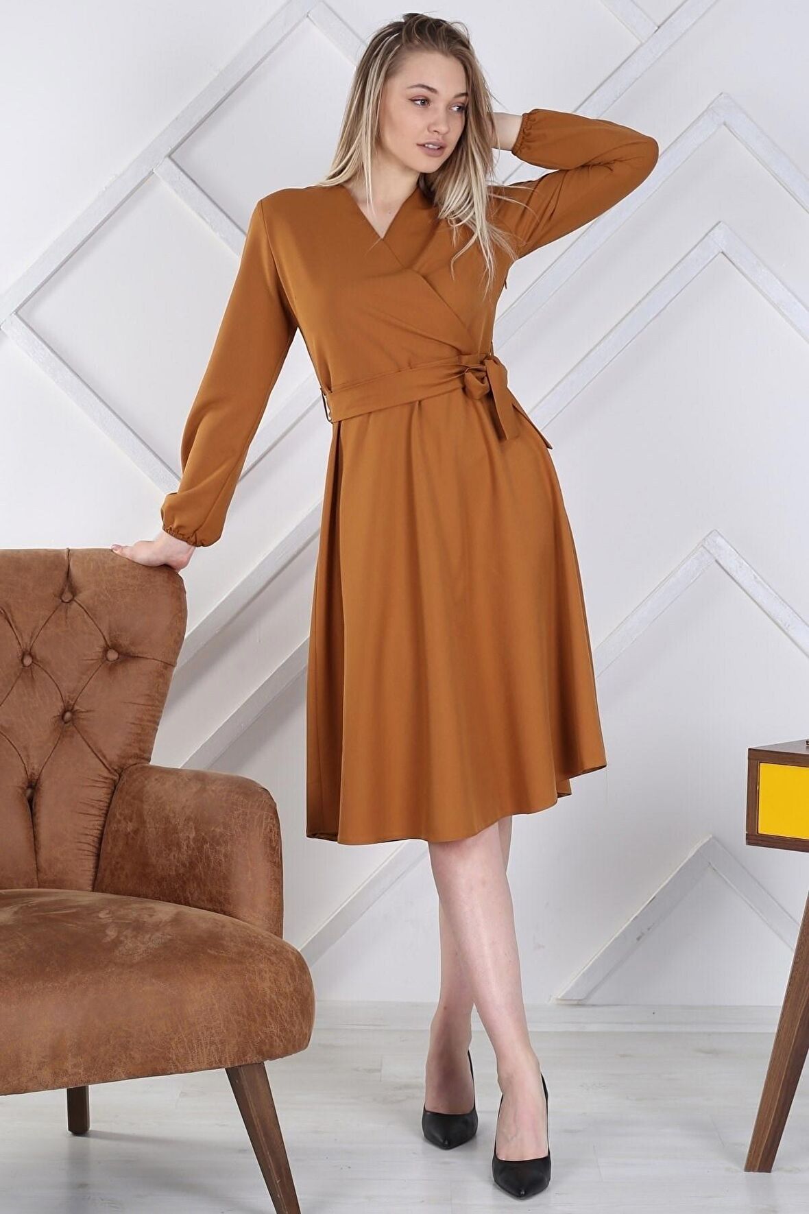 Kadın Bağlama Detaylı Kruvaze Yaka Midi Boy Elbise 4338/110