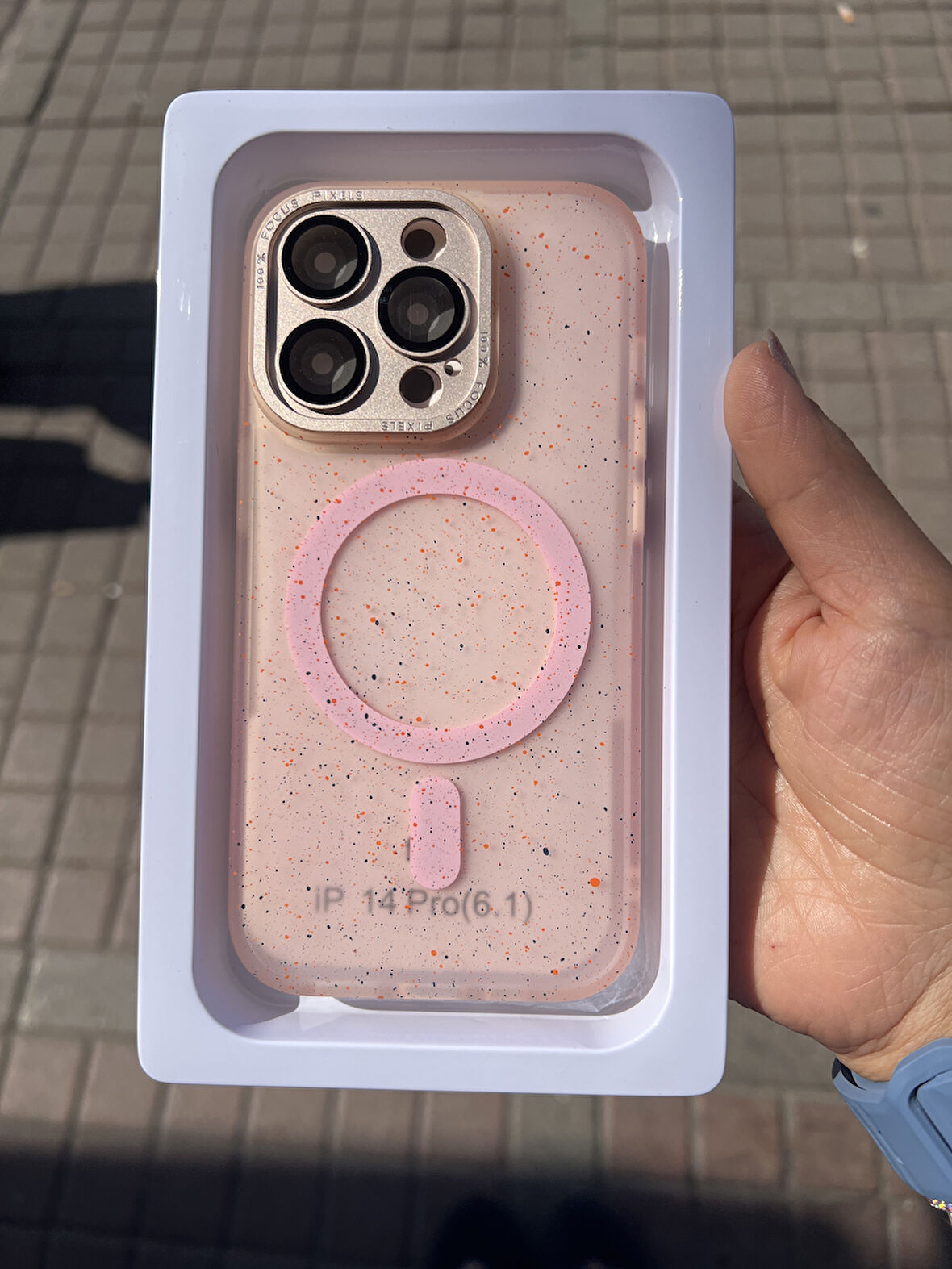 IP14PRO BENEKLİ MAT SİLİKON