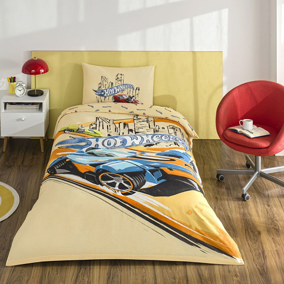 Taç Lisanslı Hot Wheels Winner Tek Kişilik Pamuk Nevresim Takımı