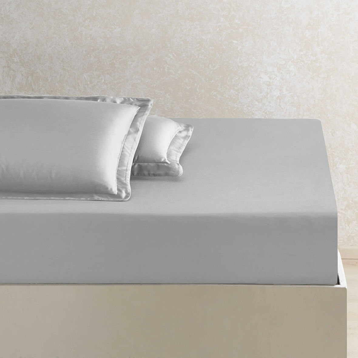 Linens X TENCEL™ Lyocell Çift Kişilik Lastikli Çarşaf Gri