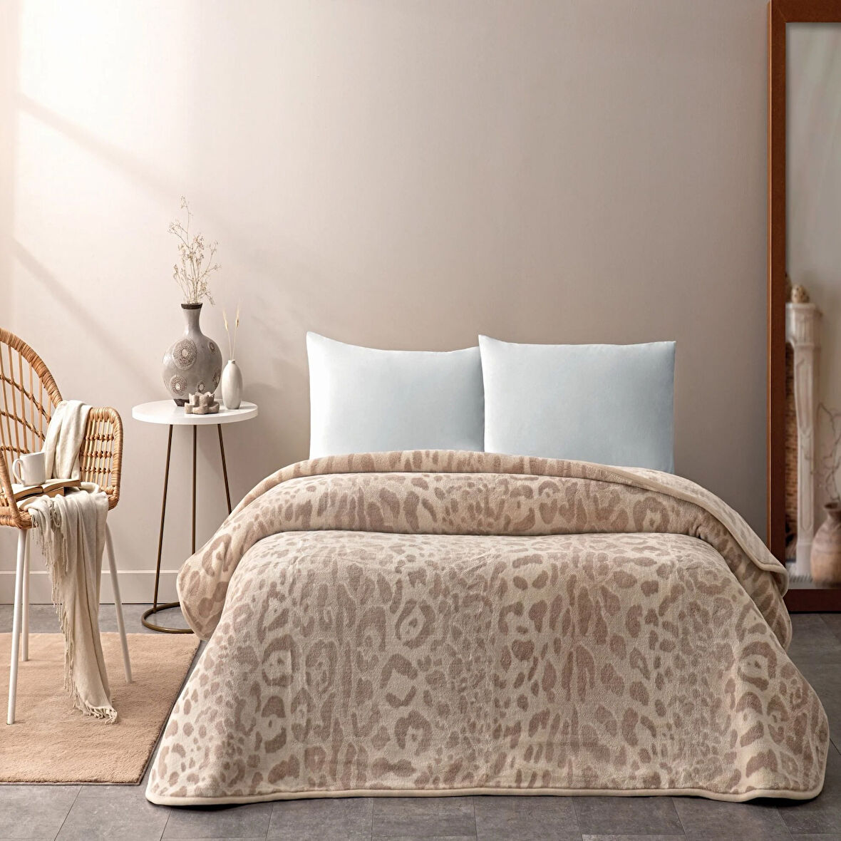 Taç Merlot Çift Kişilik Battaniye Kahverengi