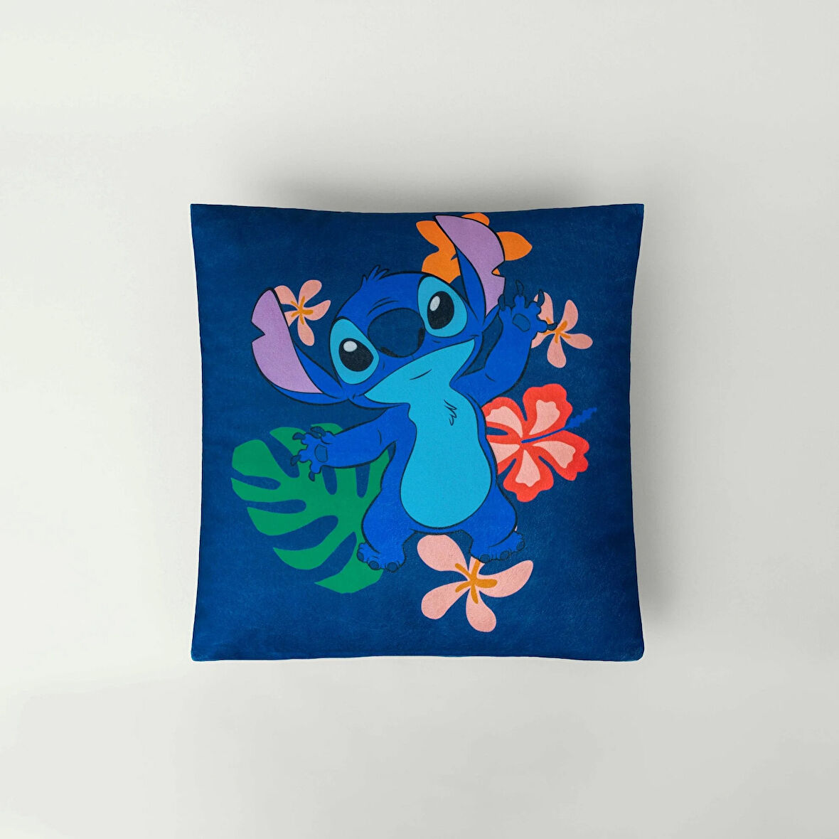 Lisanslı Disney Lilo & Stitch 40x40 cm Kılent