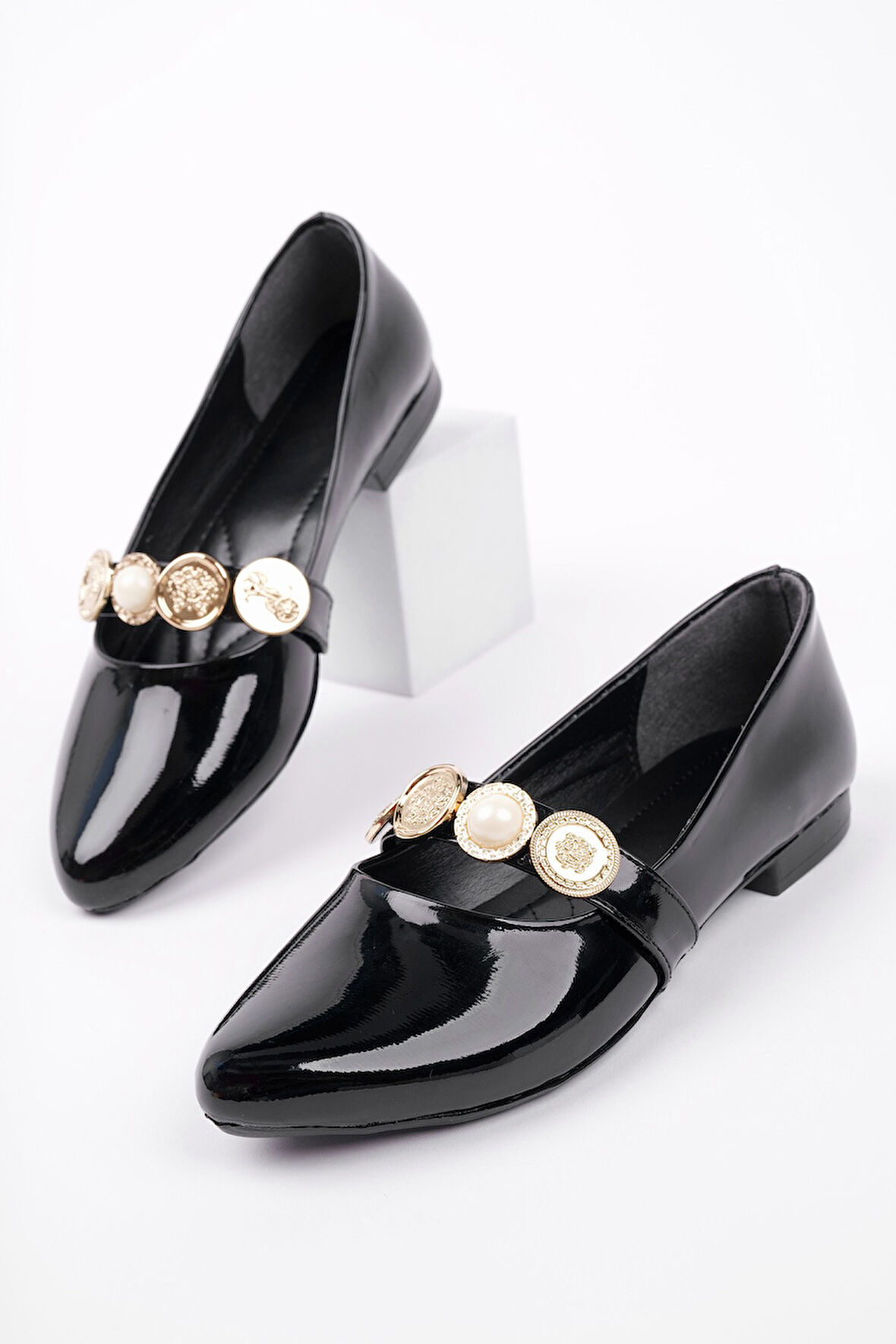 Muggo POENA Broş Detaylı Tek Bantlı Günlük Kadın Babet