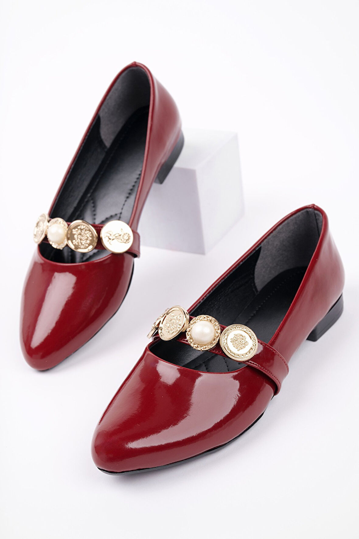 Muggo POENA Broş Detaylı Tek Bantlı Günlük Kadın Babet