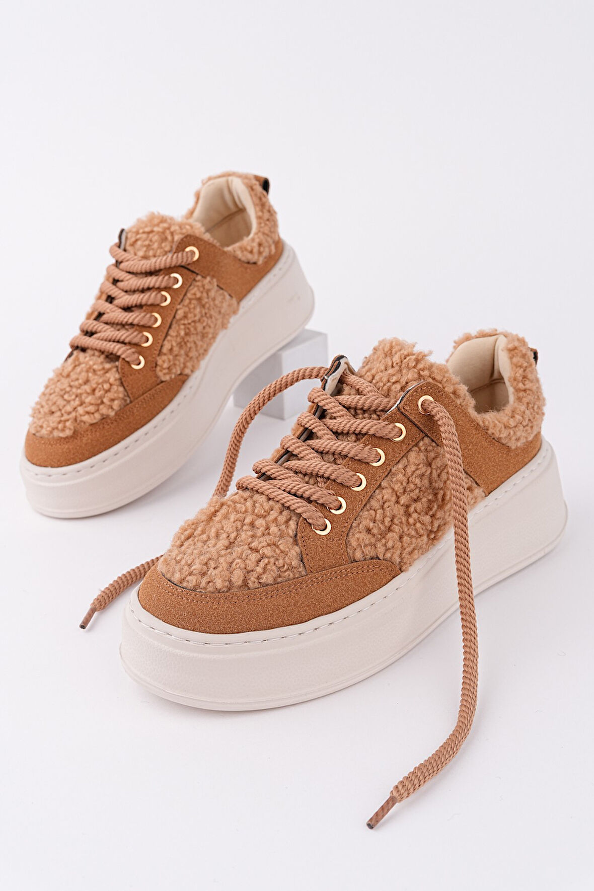 Muggo FLEECY Kalın Taban Bağcıklı Peluş Detaylı Kadın Kışlık Sneaker Spor Ayakkabı