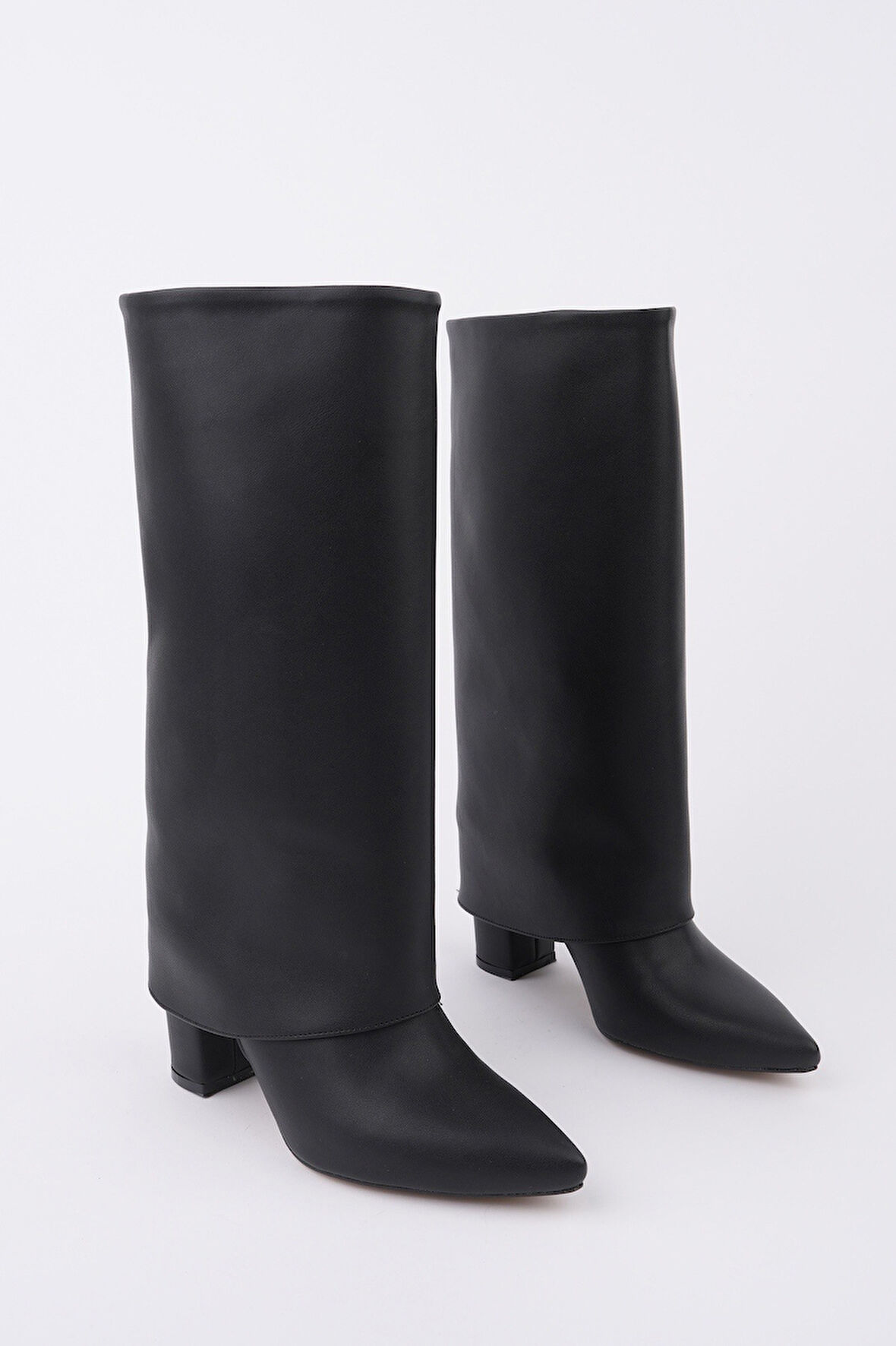 Muggo REBECA Sivri Burun Kalın Topuklu Kadın Çizme