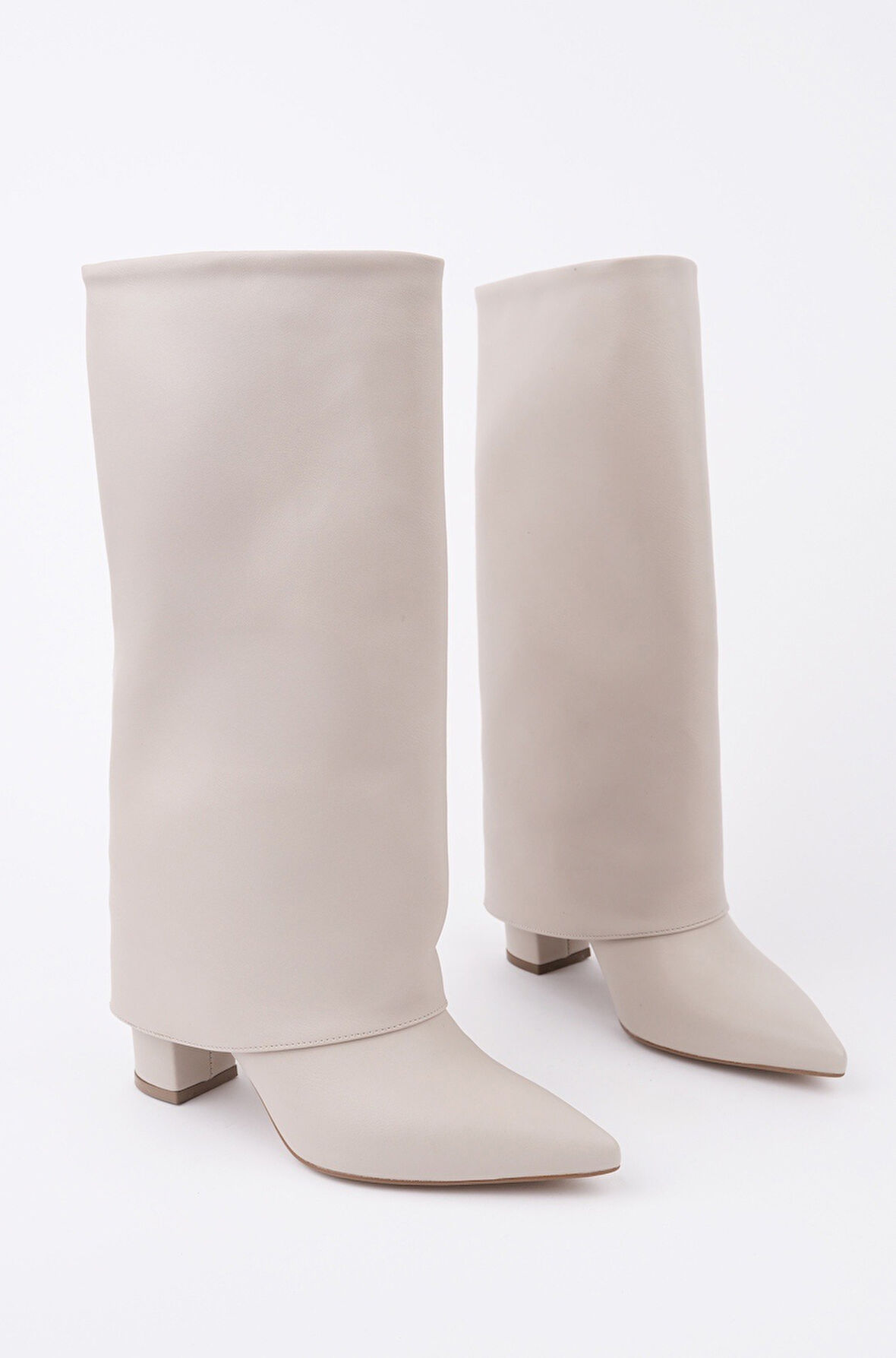 Muggo REBECA Sivri Burun Kalın Topuklu Kadın Çizme
