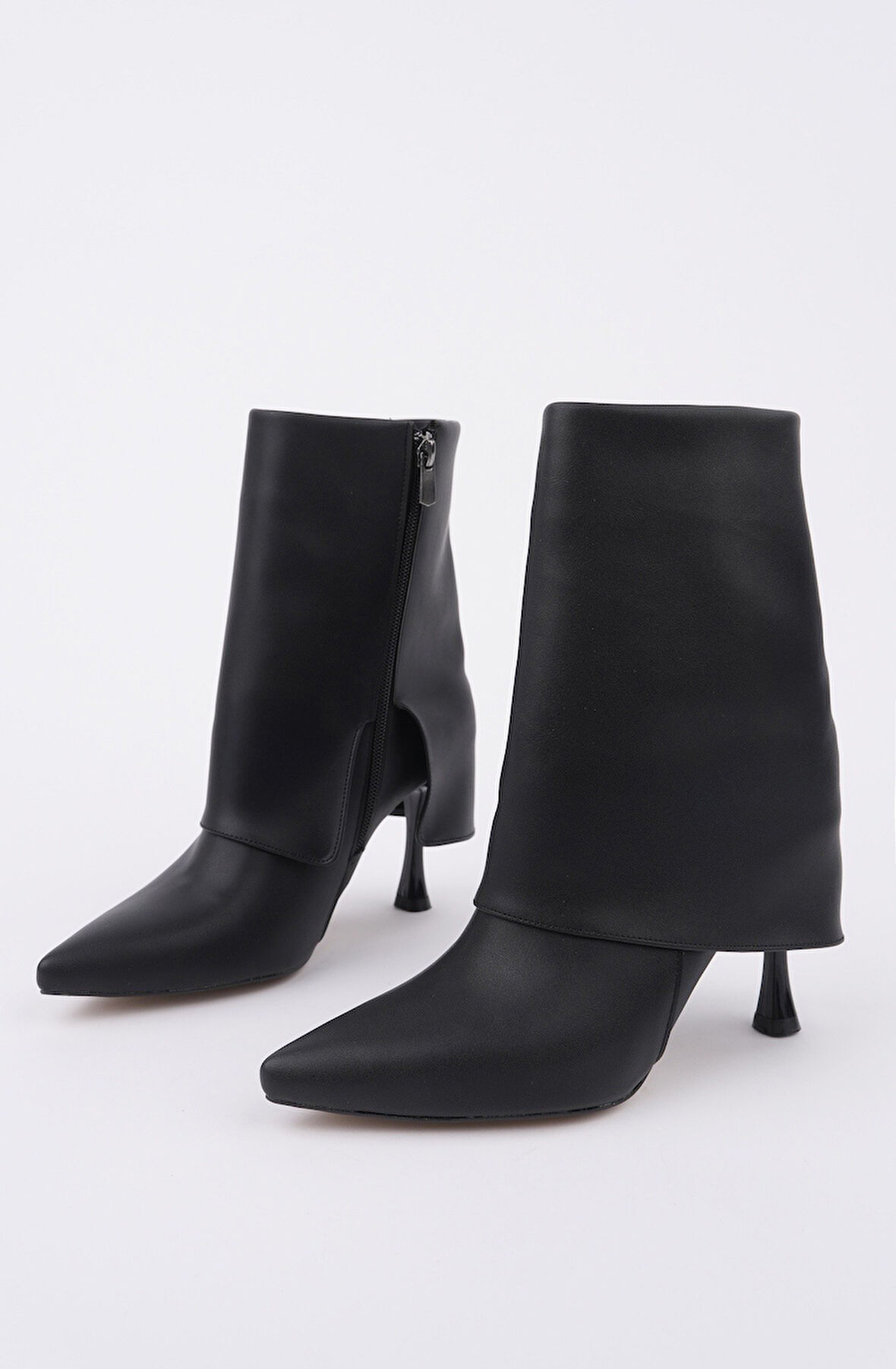 Muggo MARLA Sivri Burun İnce Topuklu Fermuarlı Kadın Bot