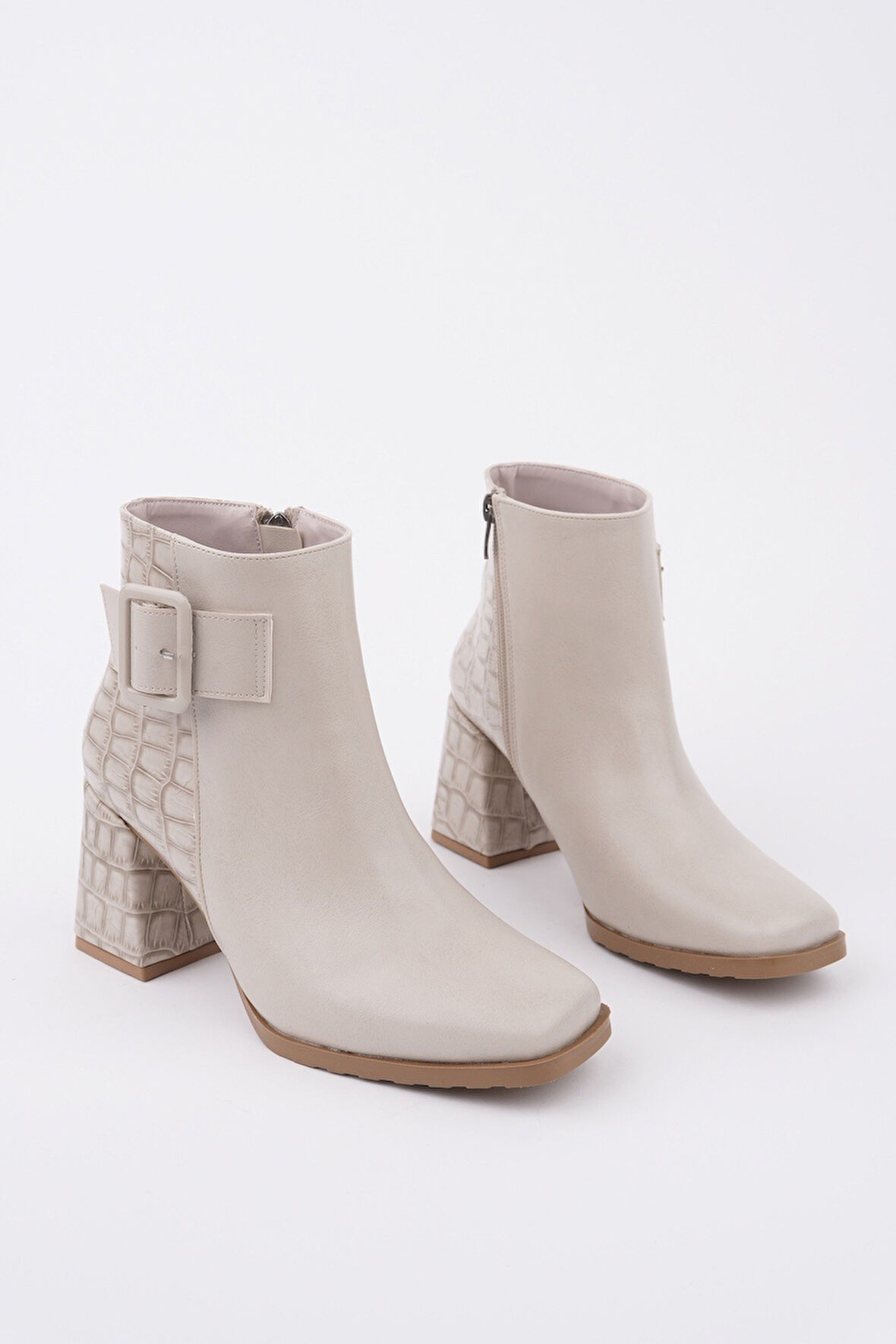 Muggo CANDORA Sivri Burun Kroko Desenli Toka Detaylı Kalın Topuklu Fermuarlı Kadın Bot