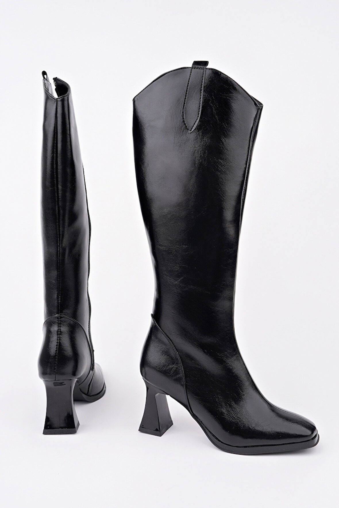 Muggo ASTORİA Küt Burun Yandan Fermuarlı Topuklu Kadın Çizme 