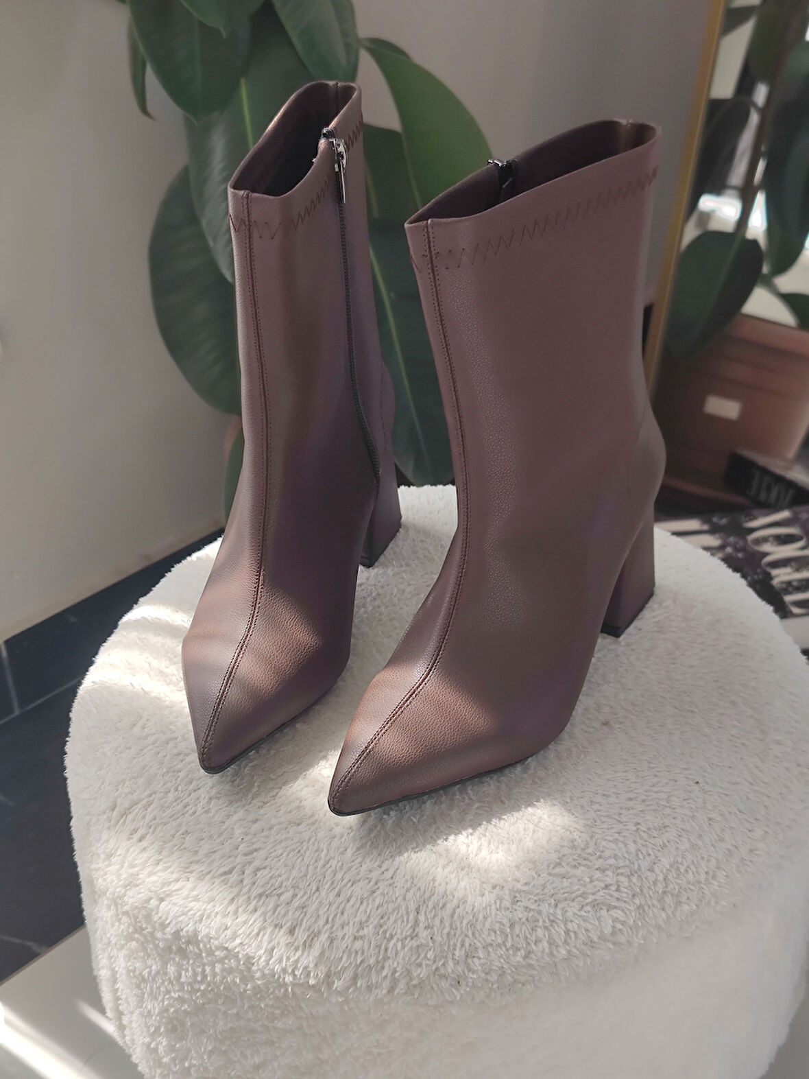 Muggo CODİ Sivri Burun Kalın Topuklu Fermuarlı Kadın Bot