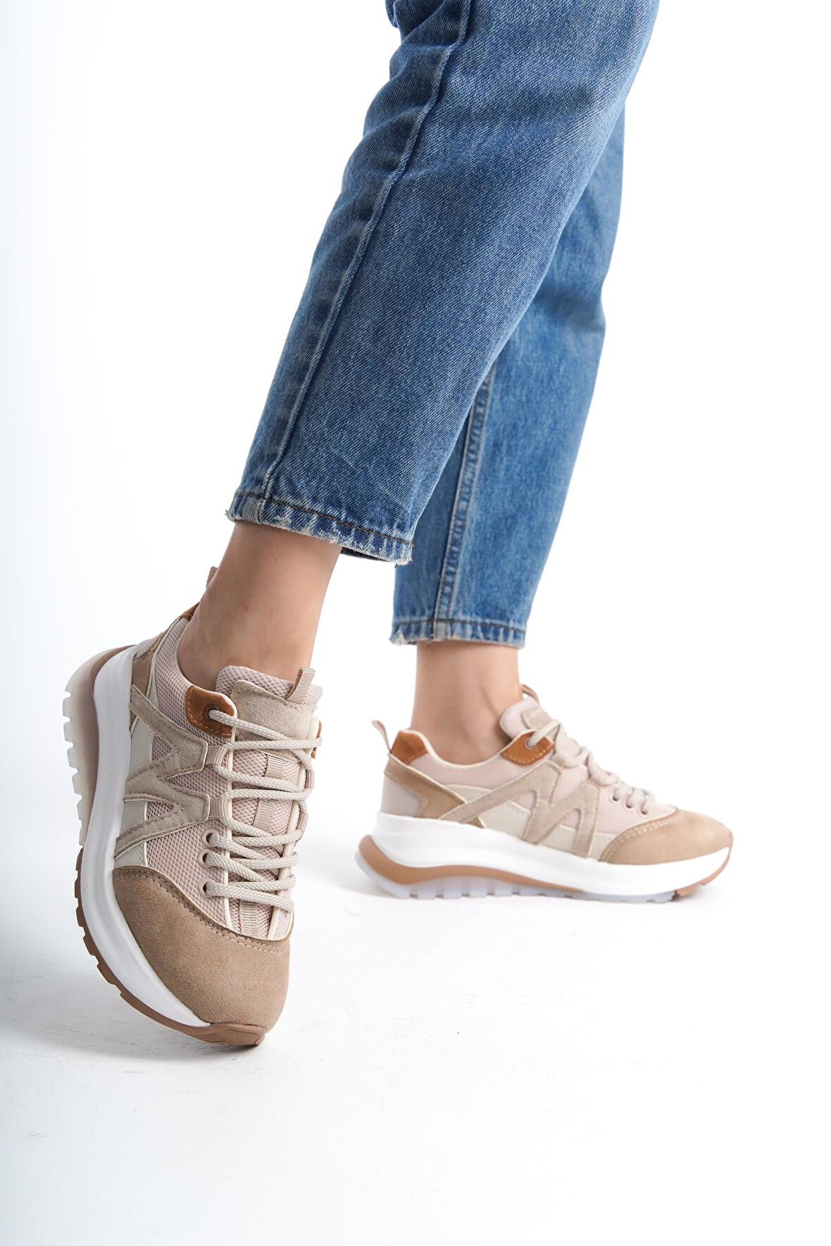 Kadın Kalın Taban Bağcıklı Zikzak Detaylı Günlük Spor Ayakkabı Sneaker