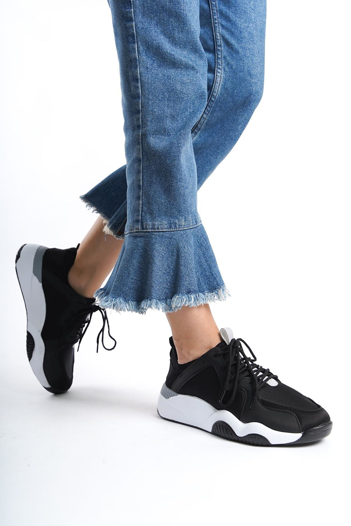 Kadın Bağcıklı Kalın Taban Günlük Spor Ayakkabı Sneaker