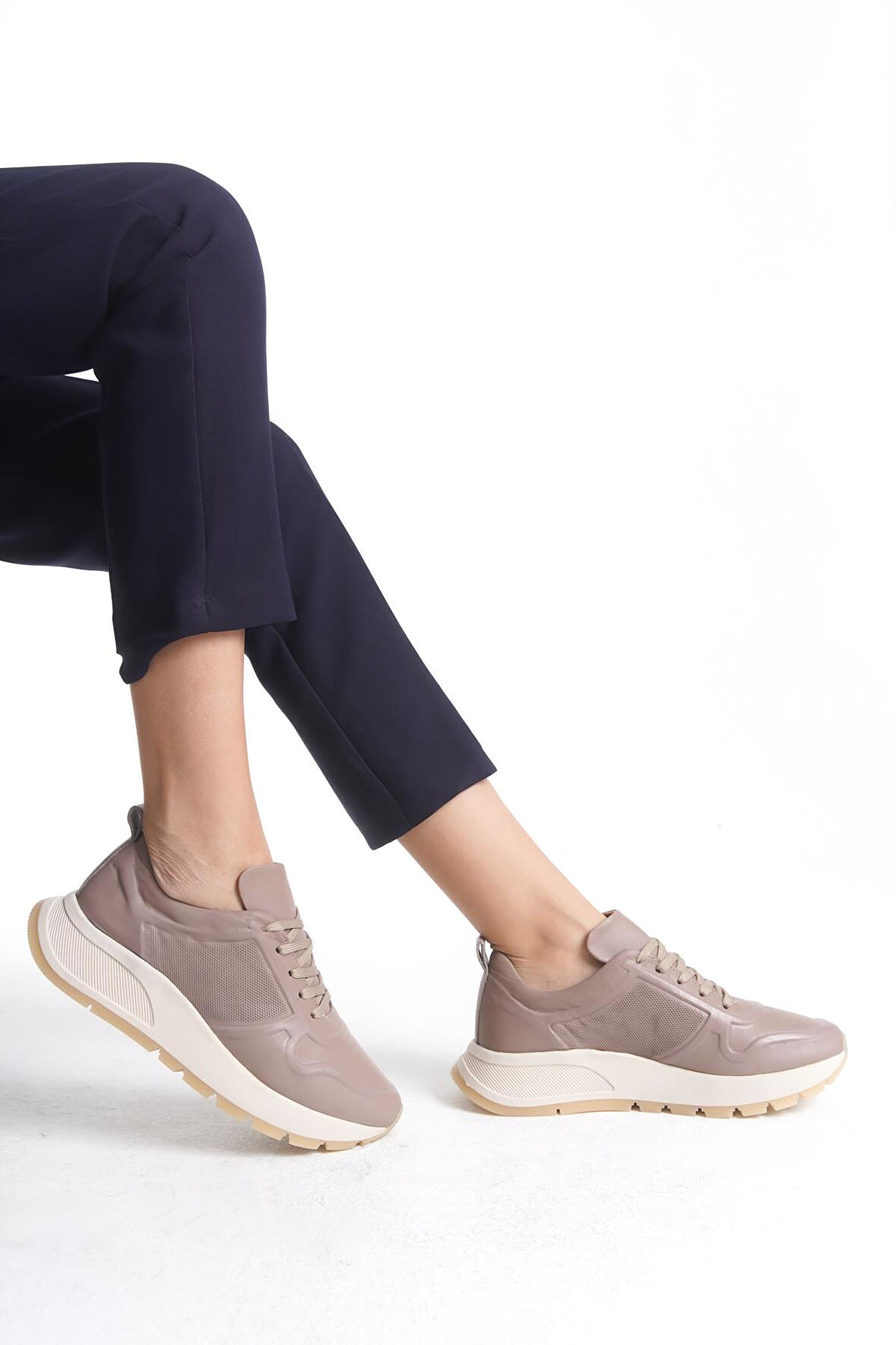 Kadın Hakiki Deri Renkli Sneaker Kalın Taban Bağcıklı Rahat Günlük Spor Ayakkabı Sneaker