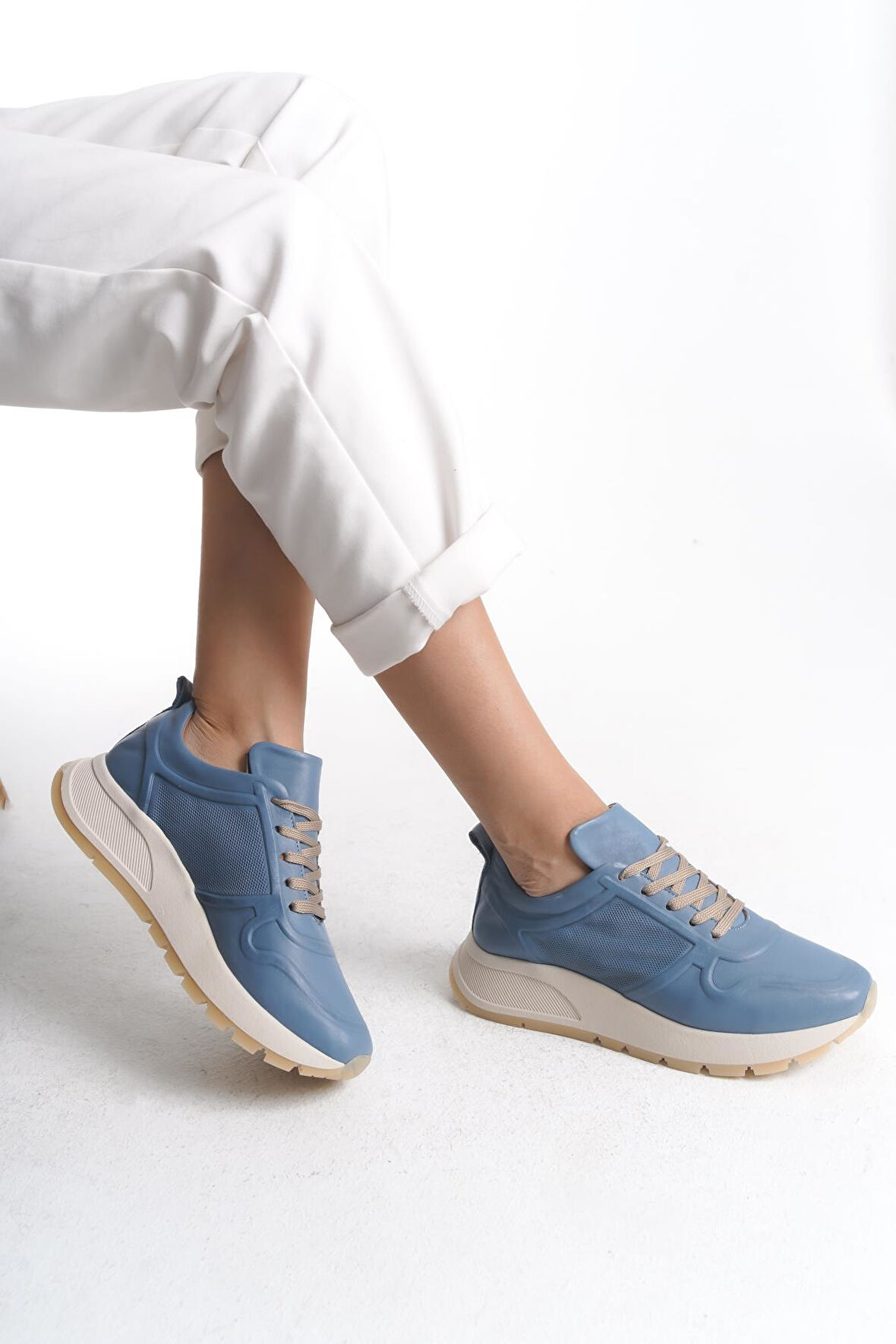 Kadın Hakiki Deri Renkli Sneaker Kalın Taban Bağcıklı Rahat Günlük Spor Ayakkabı Sneaker