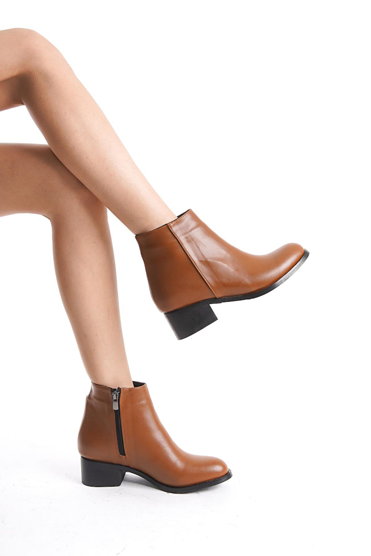 Kadın Hakiki Deri Kısa Topuklu Bot Fermuarlı Şık Casual Tam Kalıp Bootie