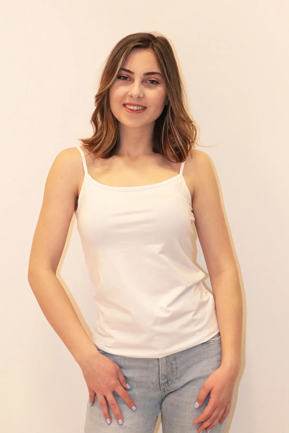 Beyaz Kadın Askılı Atlet