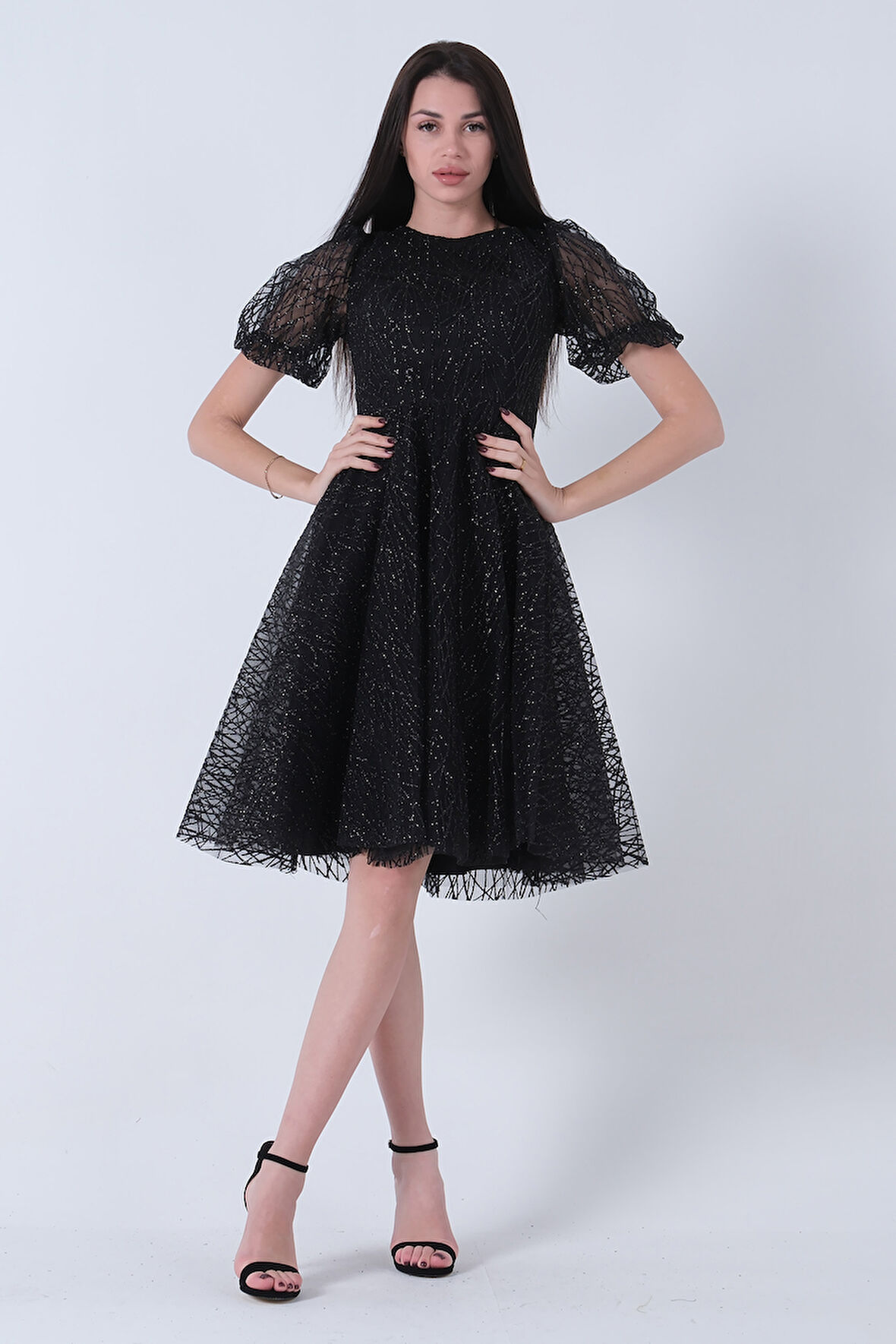 Siyah Midi Boy Kısa Yuvarlak Yaka Simli Tül Abiye Elbise 6502459.01