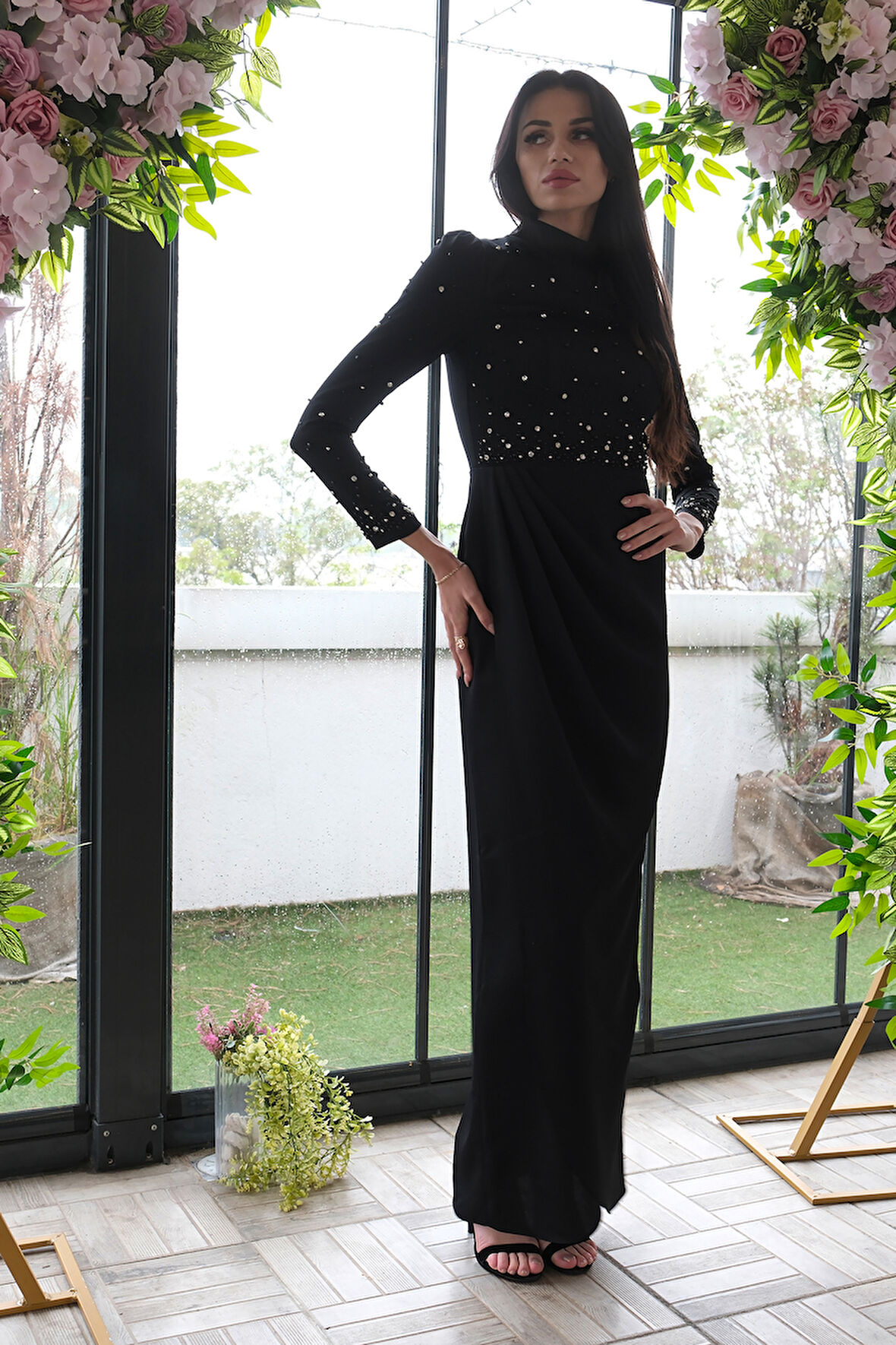 Siyah Bisiklet Yaka Taş İşlemeli Uzun Tesettür Abiye 6502508.01