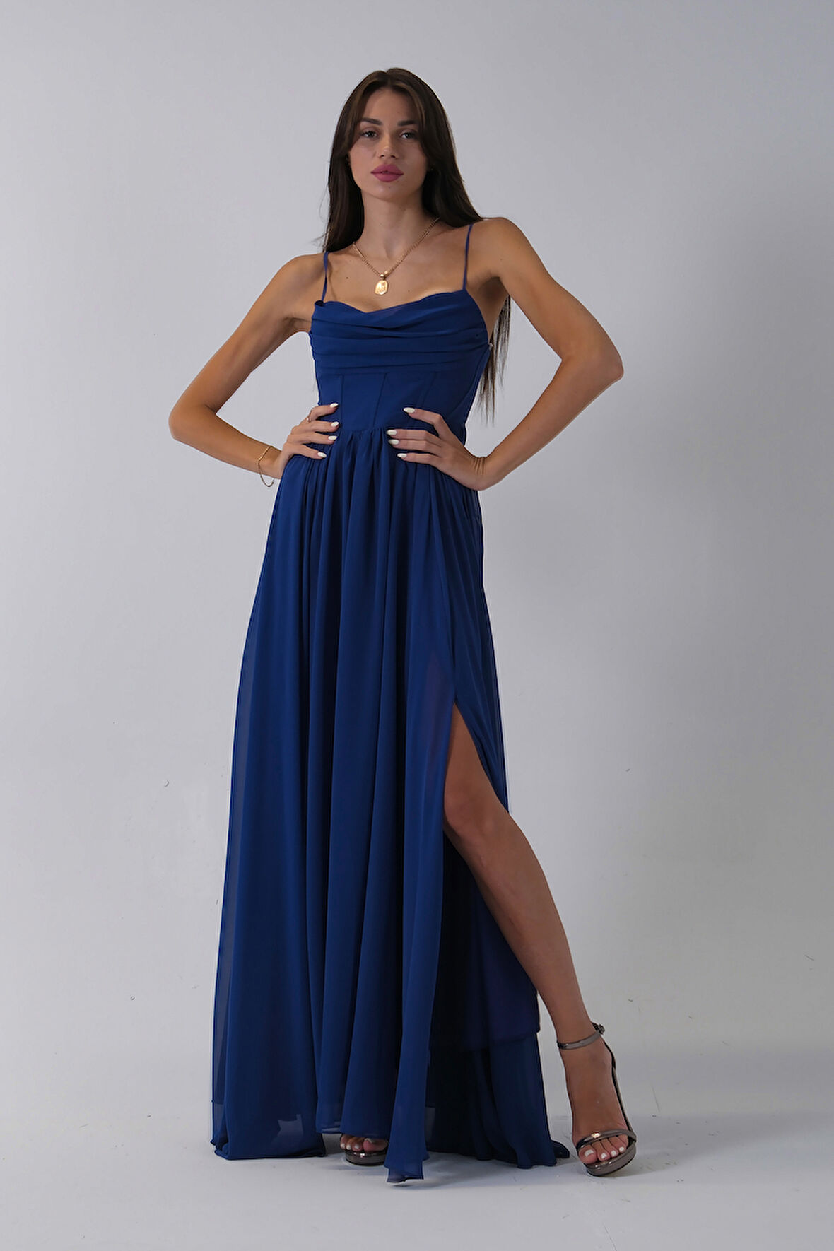 Saks Askılı Drapeli Uzun Şifon Abiye 08020032.26