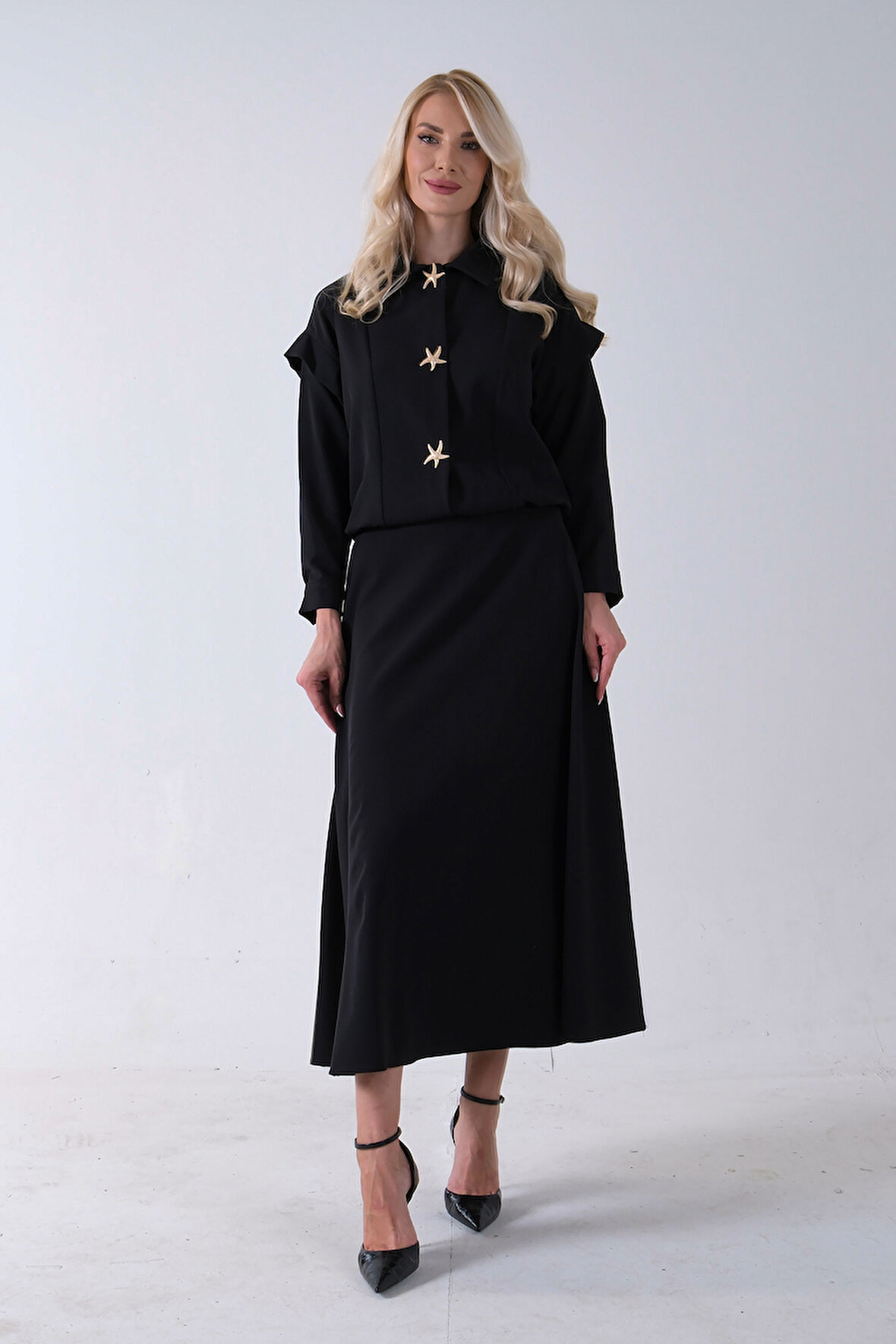 Siyah Beli Lastikli Deniz Yıldızı Çıt Çıt Kapamalı Ceket Detaylı Etekli Takım 4592269.01