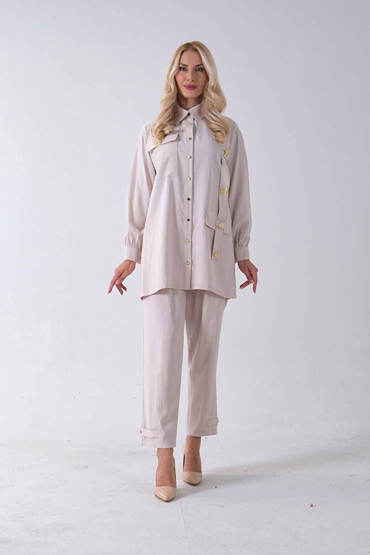 Taş Göğüs Tek Cep Detaylı Aksesuar Düğmeli Pantolonlu Takım 4701352.50