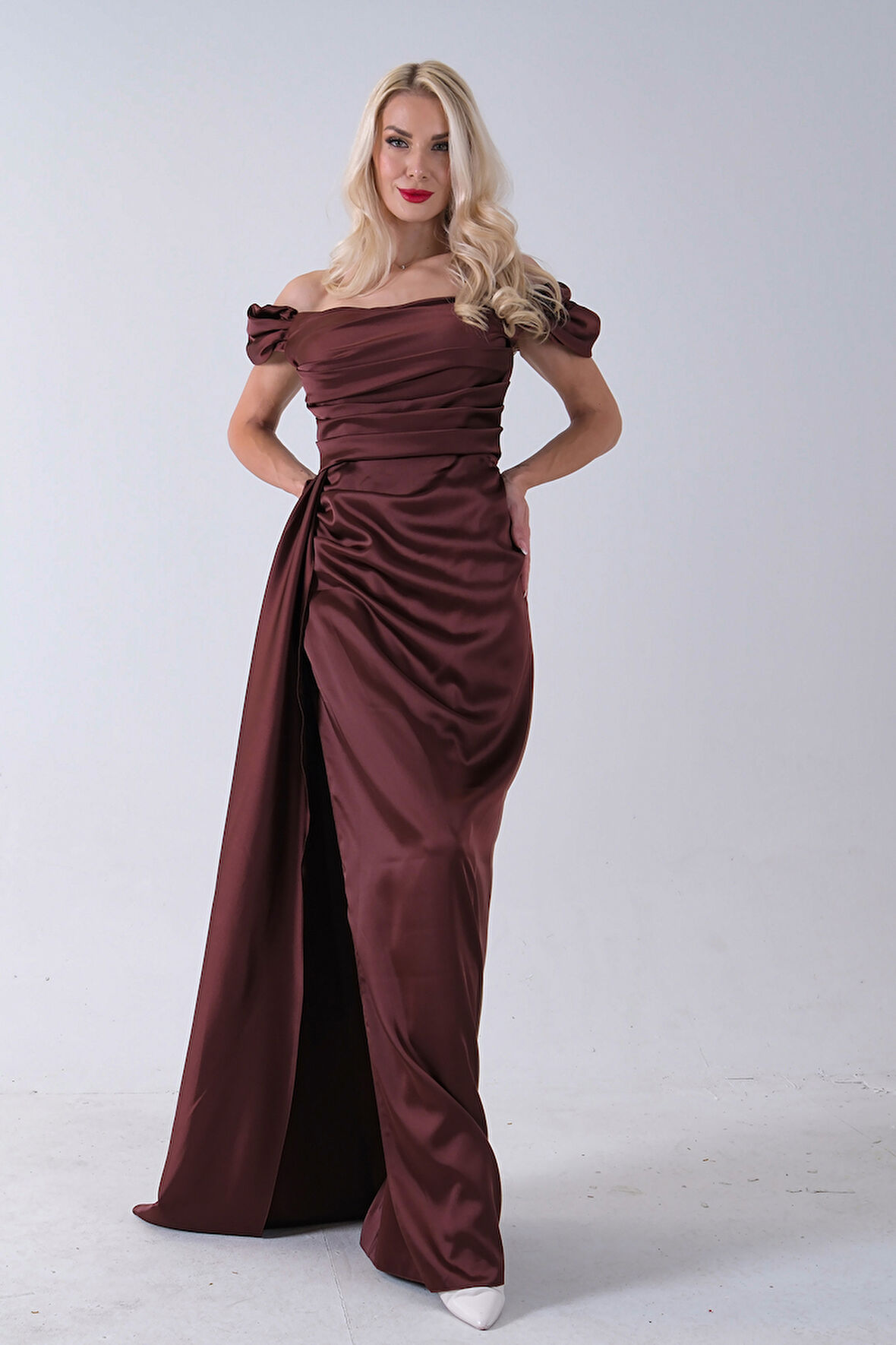 Kahve Drape Detaylı Saten Kumaş Abiye Elbise 9704858.05