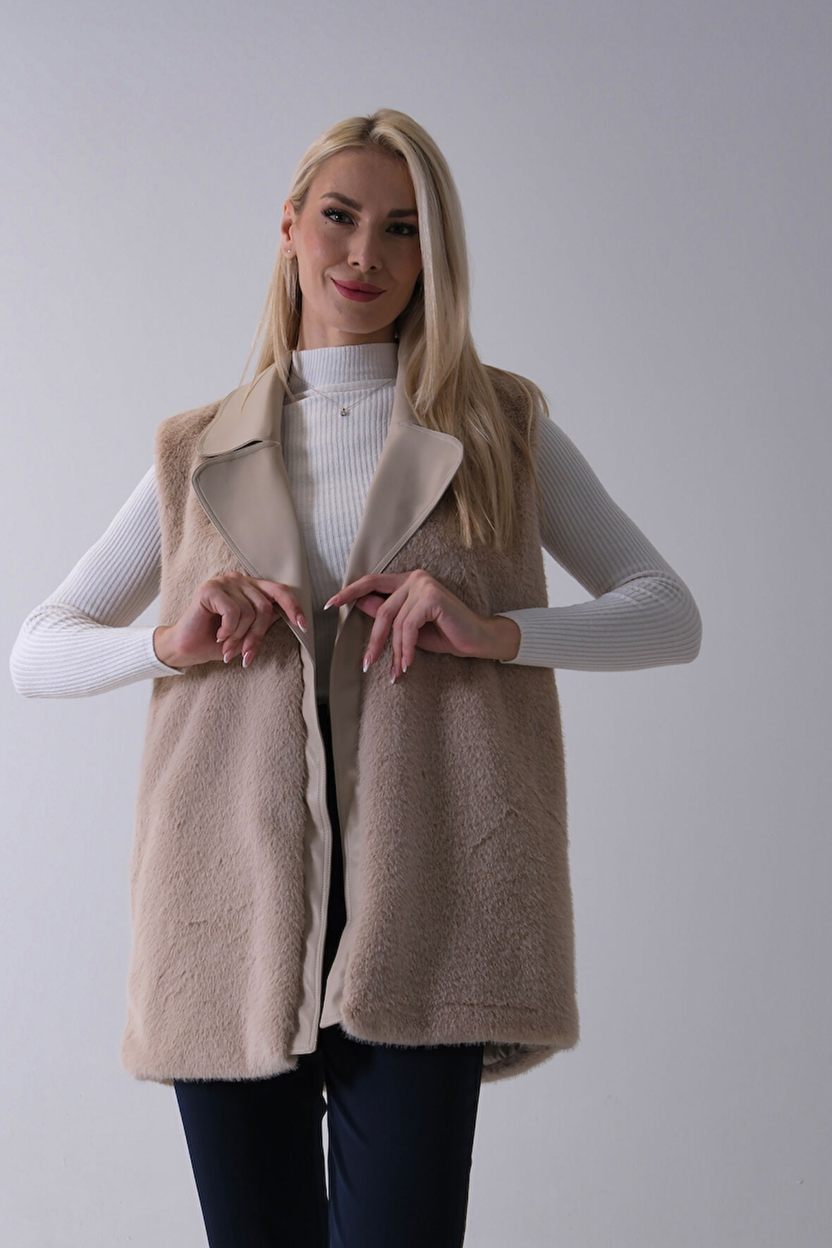 Taş Deri Yakalı Yandan Cepli Yelek 4579030.50