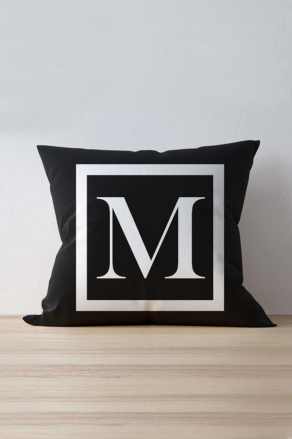 Harfli Kırlent Yastık Kılıfı M Harfi - 43x43 cm Esnafali