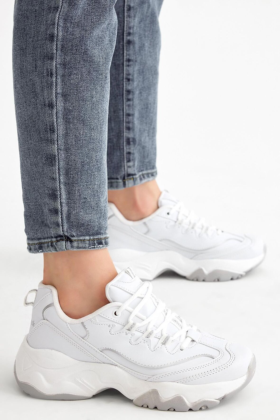 Tonny Black Kadın Beyaz Cilt Spor Ayakkabı Tb7040