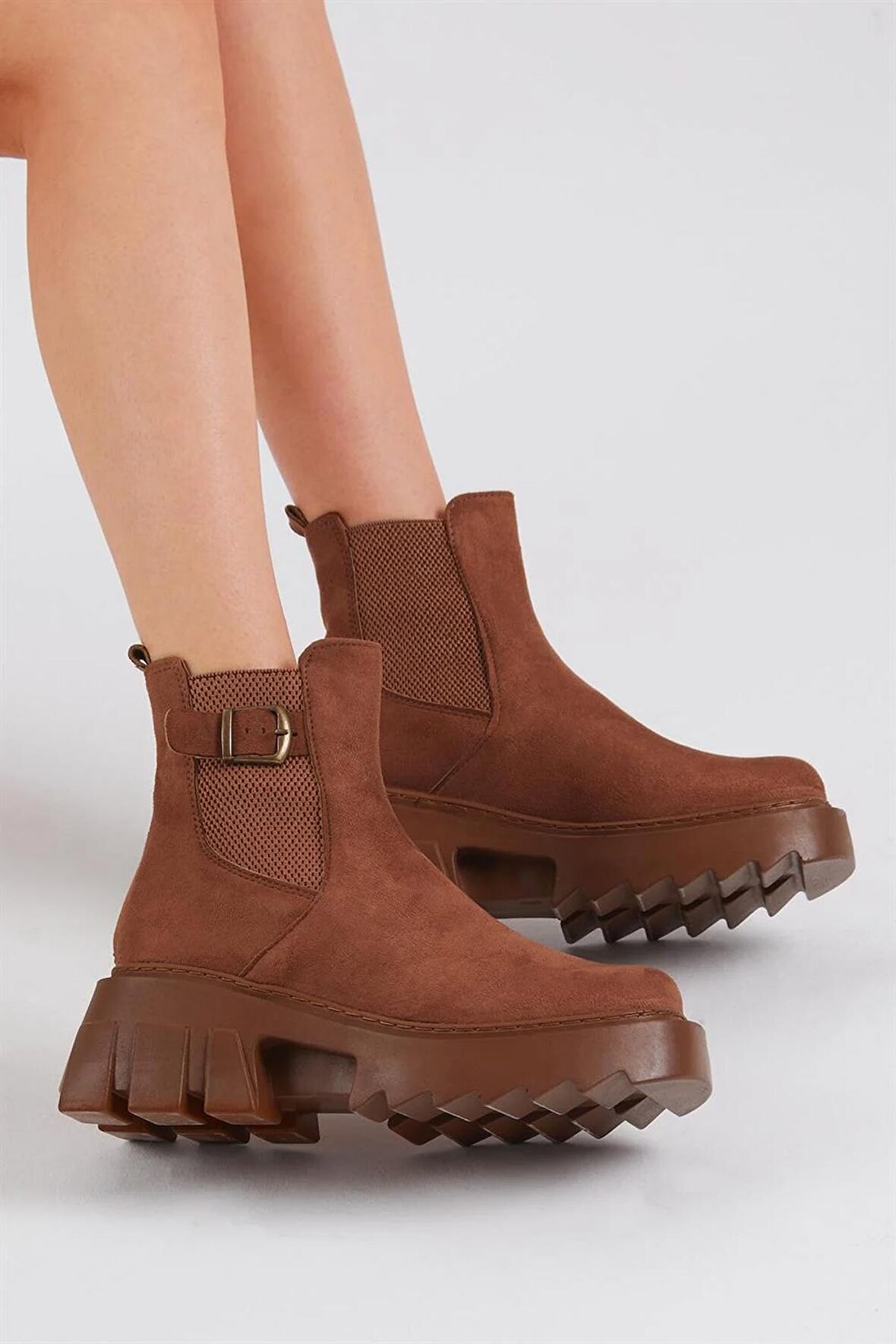 Tonny Black Kadın Taba Süet Lastikli Tokalı Rahat Kalıp Bot