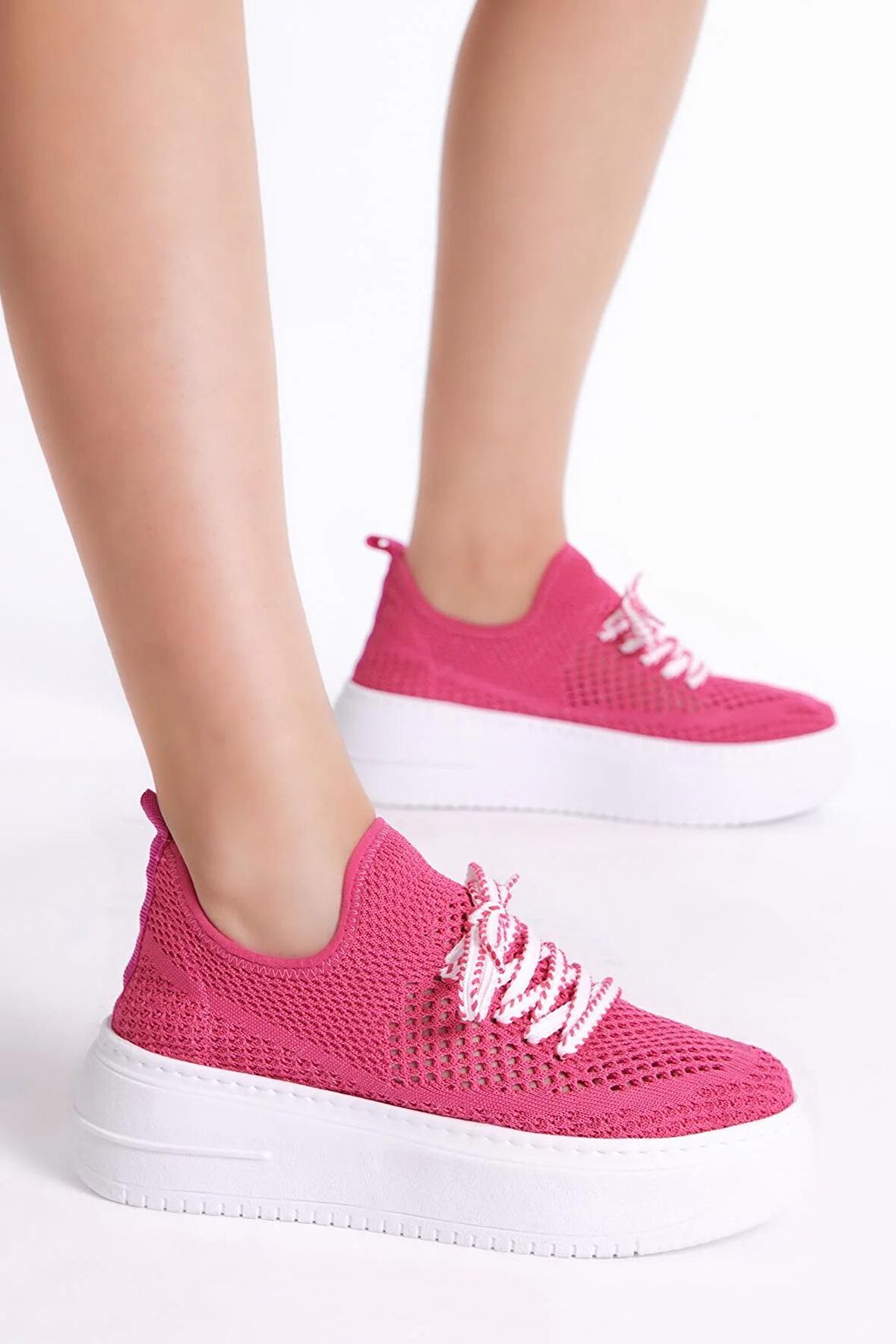 Tonny Black Kadın Fuşya Rahat Kalıp Yüksek Taban Bağcıklı Triko Sneaker