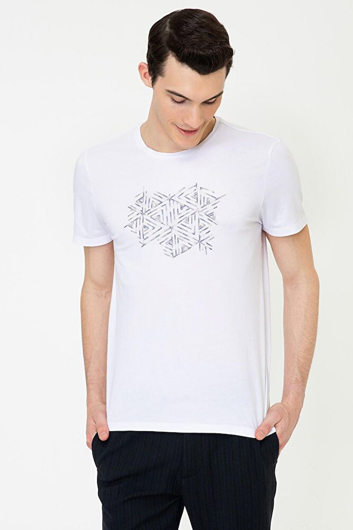 Beyaz Erkek T-Shirt G021SZ011.000.1288085