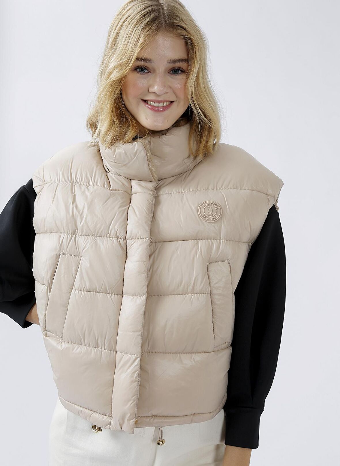 U.S. Polo Assn. Gri Kapüşonlu Kadın Şişme Yelek   LANA22K