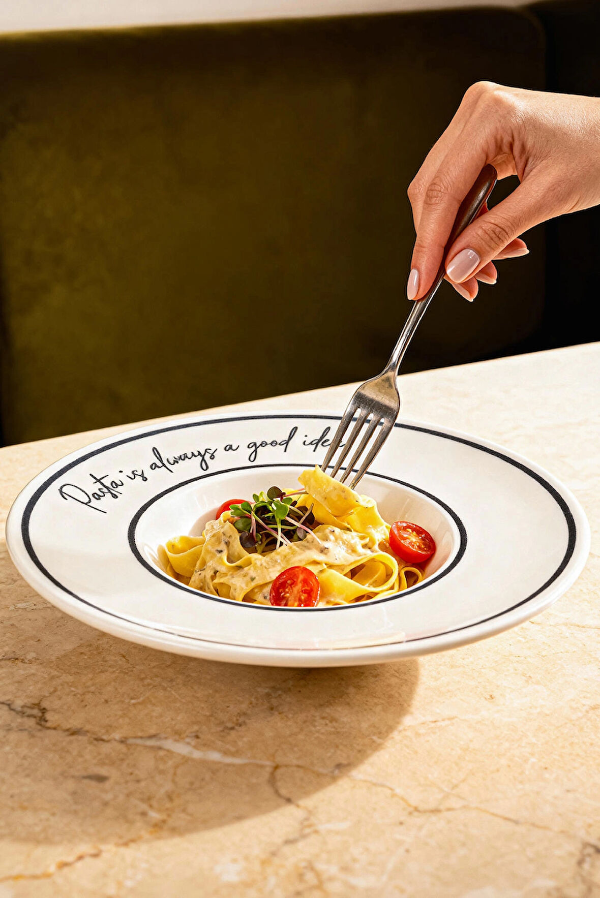 Fecra Tavola Porselen Makarna Tabağı