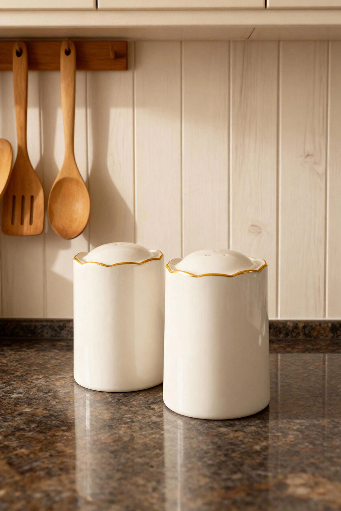 Fecra Blanc Tuzluk ve Biberlik Altın Yaldızlı