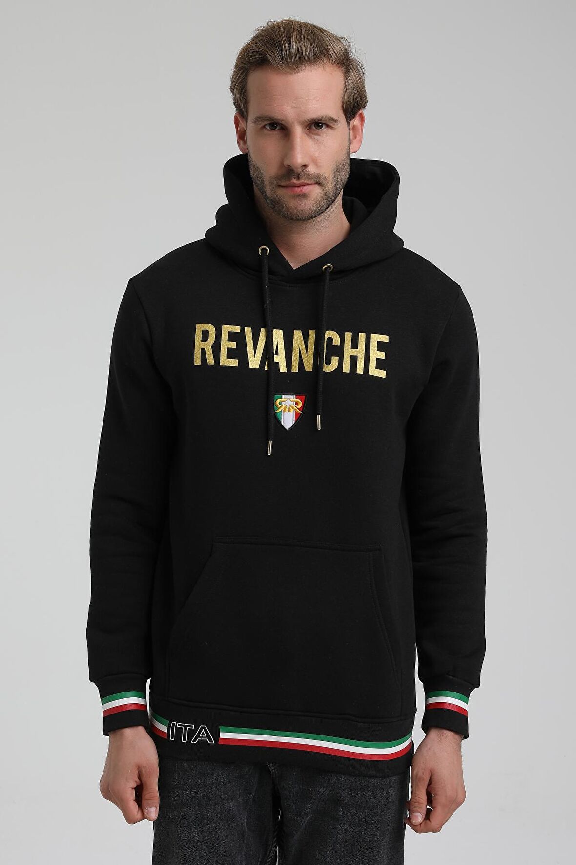 Kapüşonlu Siyah Slim Fit Sweatshirt 22FWM64036