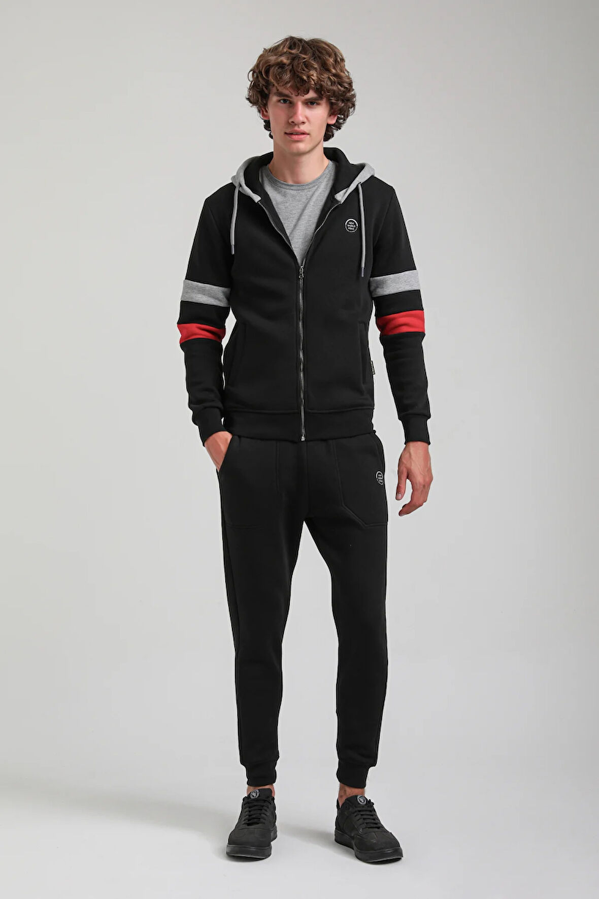 Kapşonlu Ve Fermuarlı Siyah Slim Fit Full-Zip Sweatshirt 23FWM64068