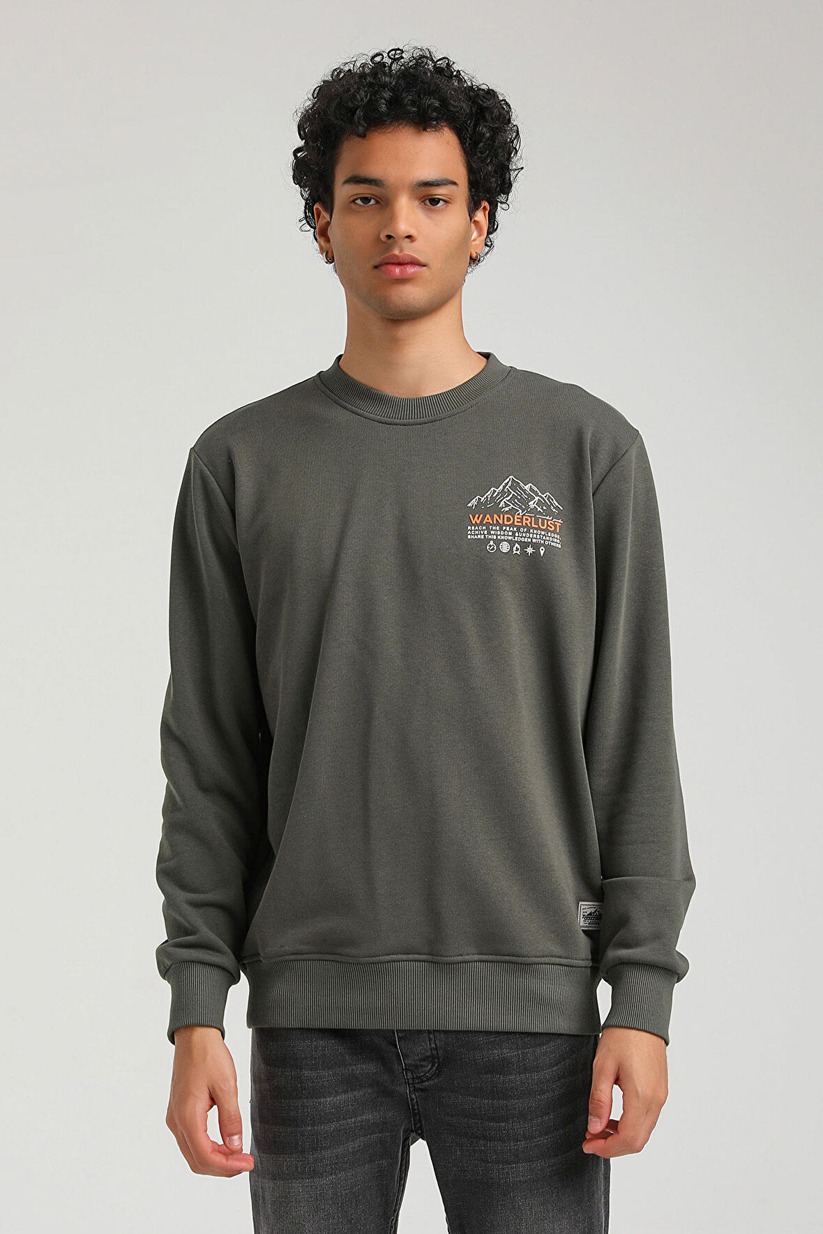 Bisiklet Yaka Haki Slim Fit Sweatshirt 23FWM60148