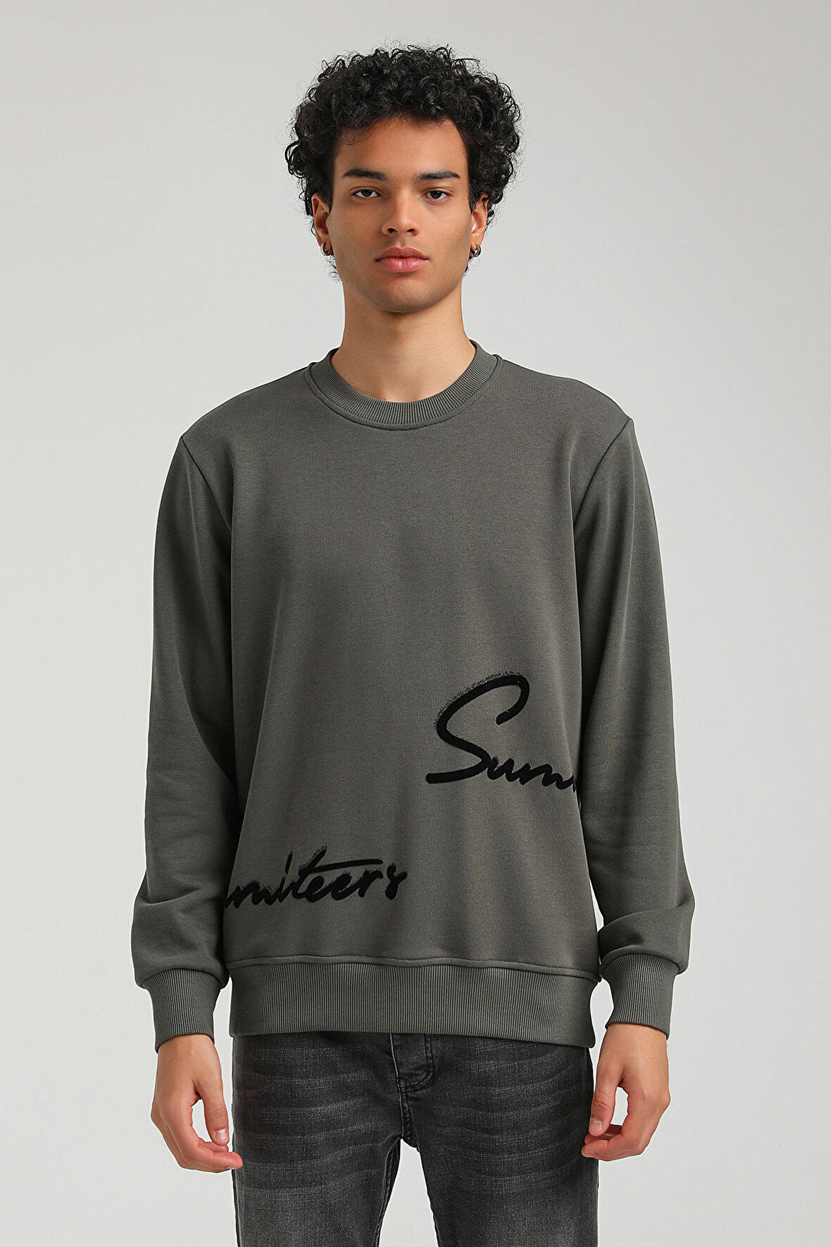 Bisiklet Yaka Haki Slim Fit Sweatshirt 23FWM60150