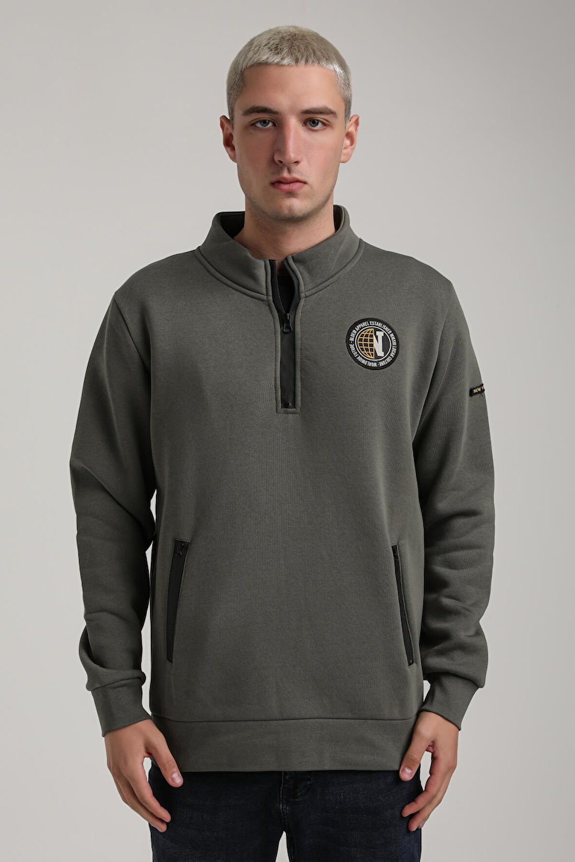 Dik Yaka Haki Slim Fit Full-Zip Sweatshirt 24FWM64083