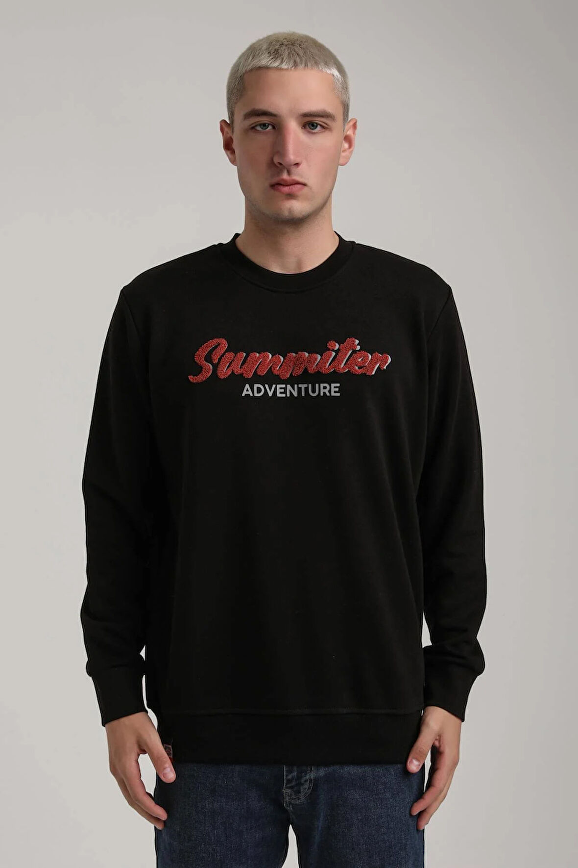 Bisiklet Yaka Siyah Slim Fit Sweatshirt 24FWM60177
