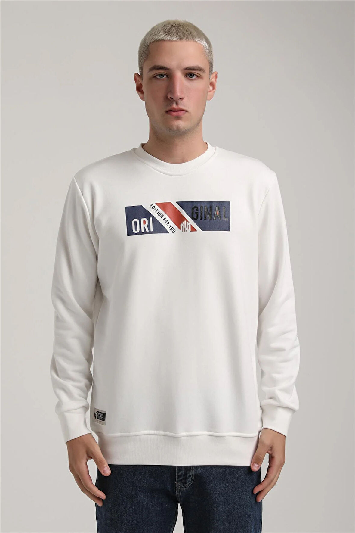 Bisiklet Yaka Ekru Slim Fit Sweatshirt 24FWM60184