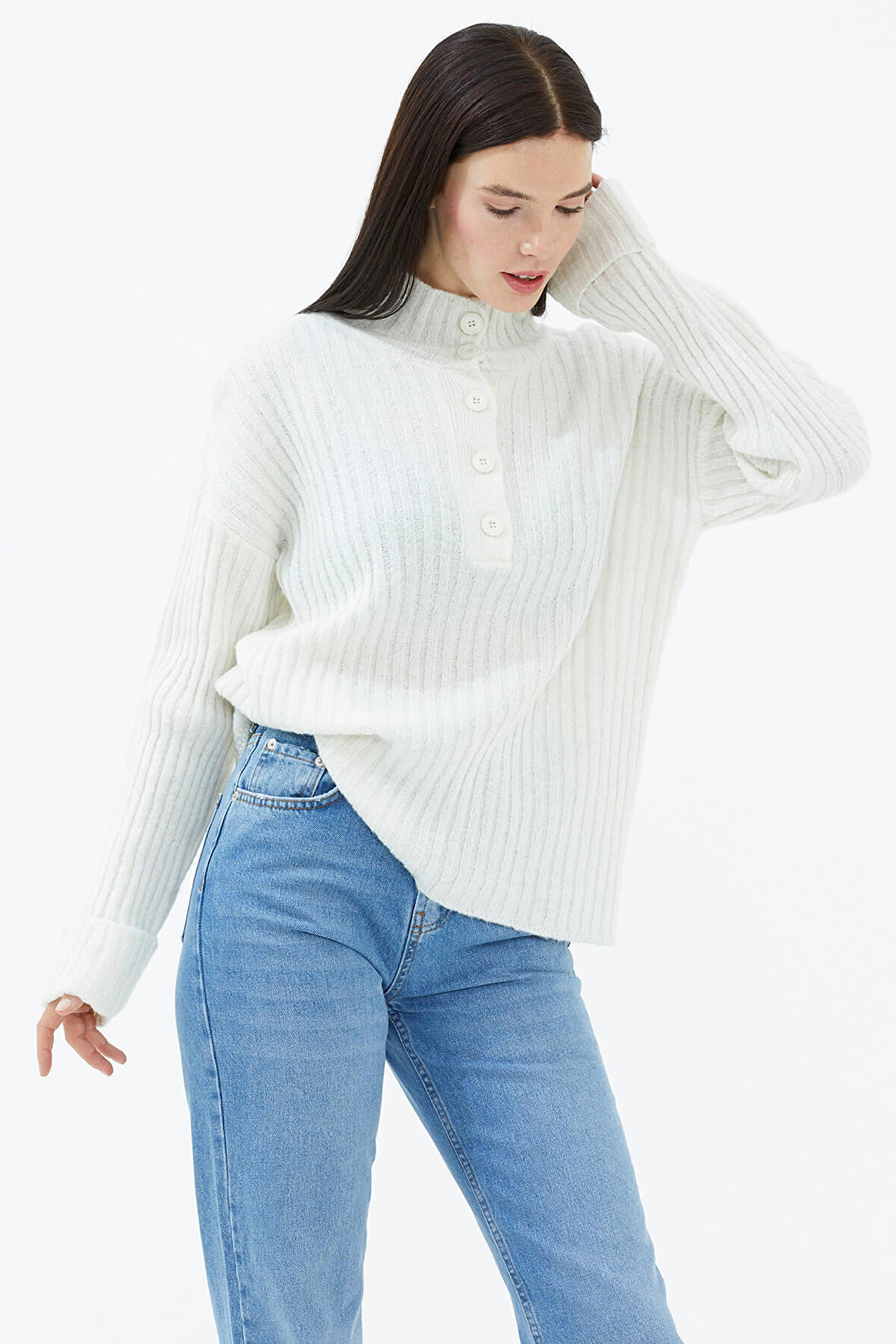 Yarım Balıkçı Yaka Düğmeli Kazak  - Kemik